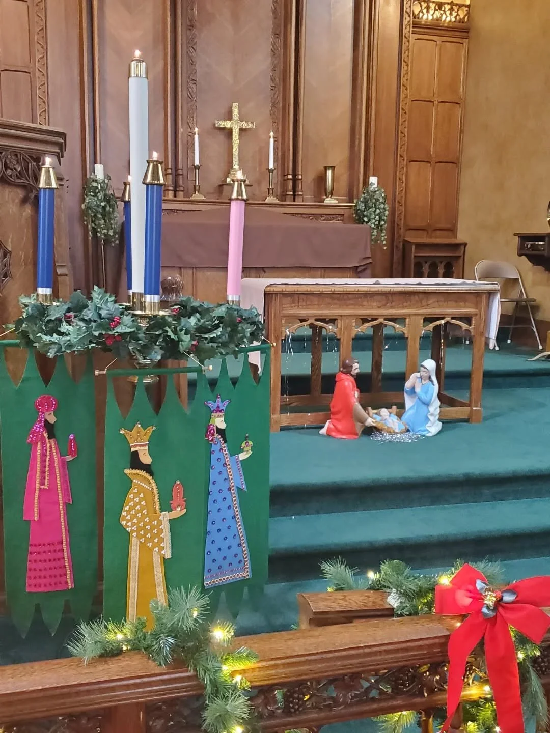 Wise men still seek him.

During our 10:15am worship service on Sunday, January 4 our youth will share a skit for the arrival of the wise men.

Begin the New Year centered in your faith with prayer, worship of the Lord, and Holy Communion.

https://w
