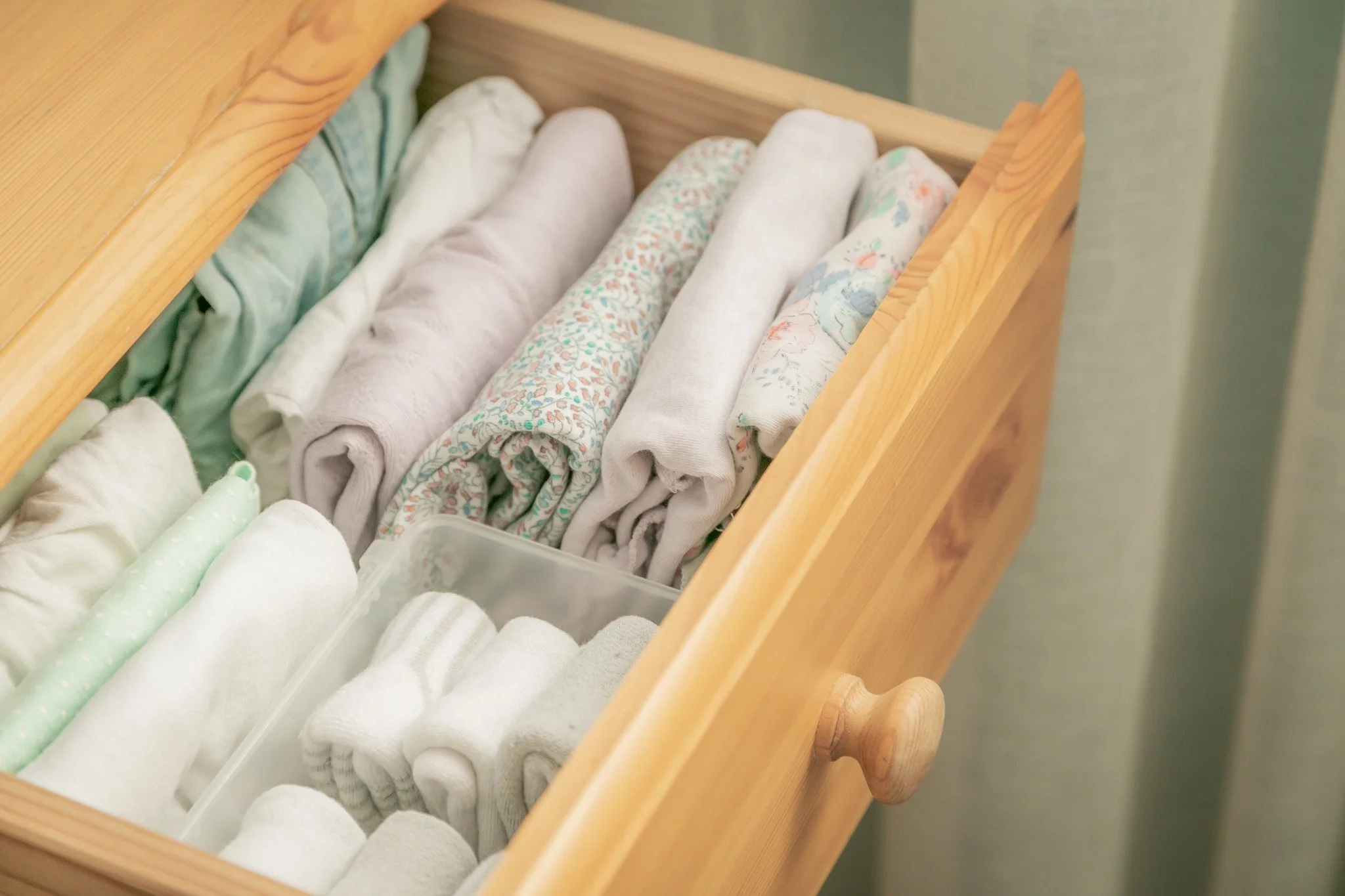 The Power of Decluttering: How a College Studio Apartment became a sanctuary