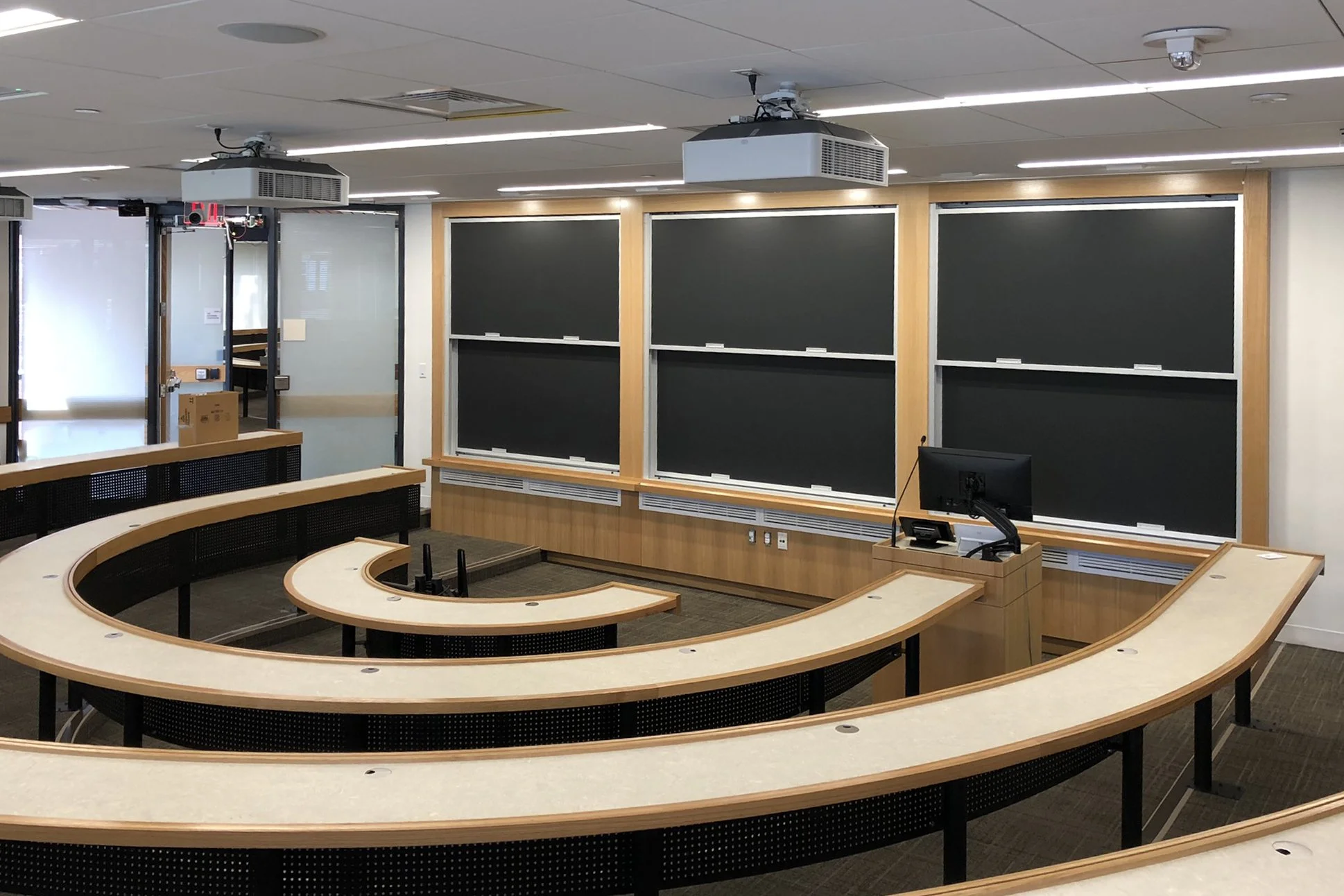 Higher Education_HKS Classrooms_130-230 (6).jpeg