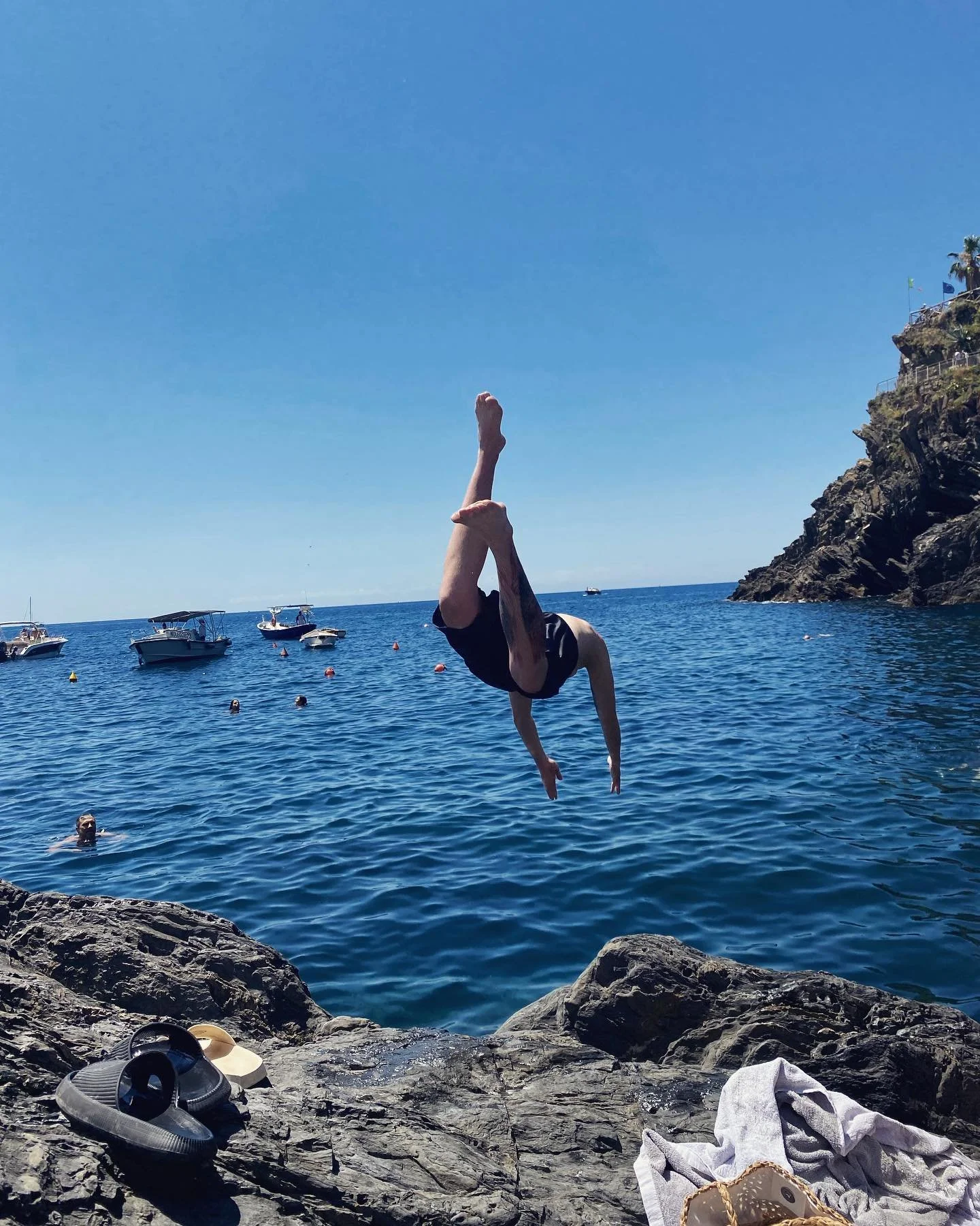 more blue as it&rsquo;s becoming grey 
#randomways #ciqueterre