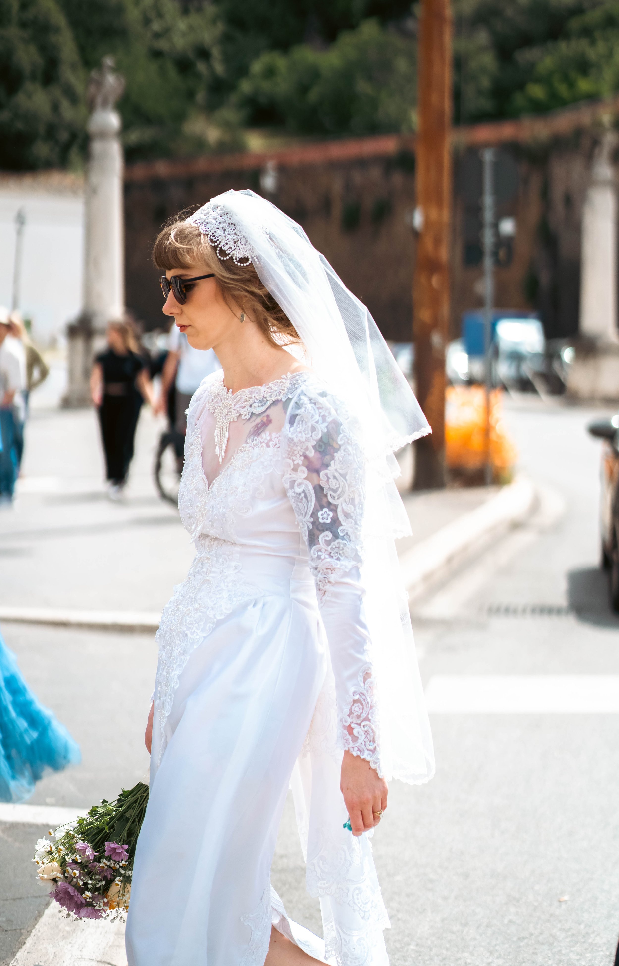 Rome. Street photography. Random Ways. Photography. Street photographer. Italy. Rome. Roma.  Wedding. Couple. Bride