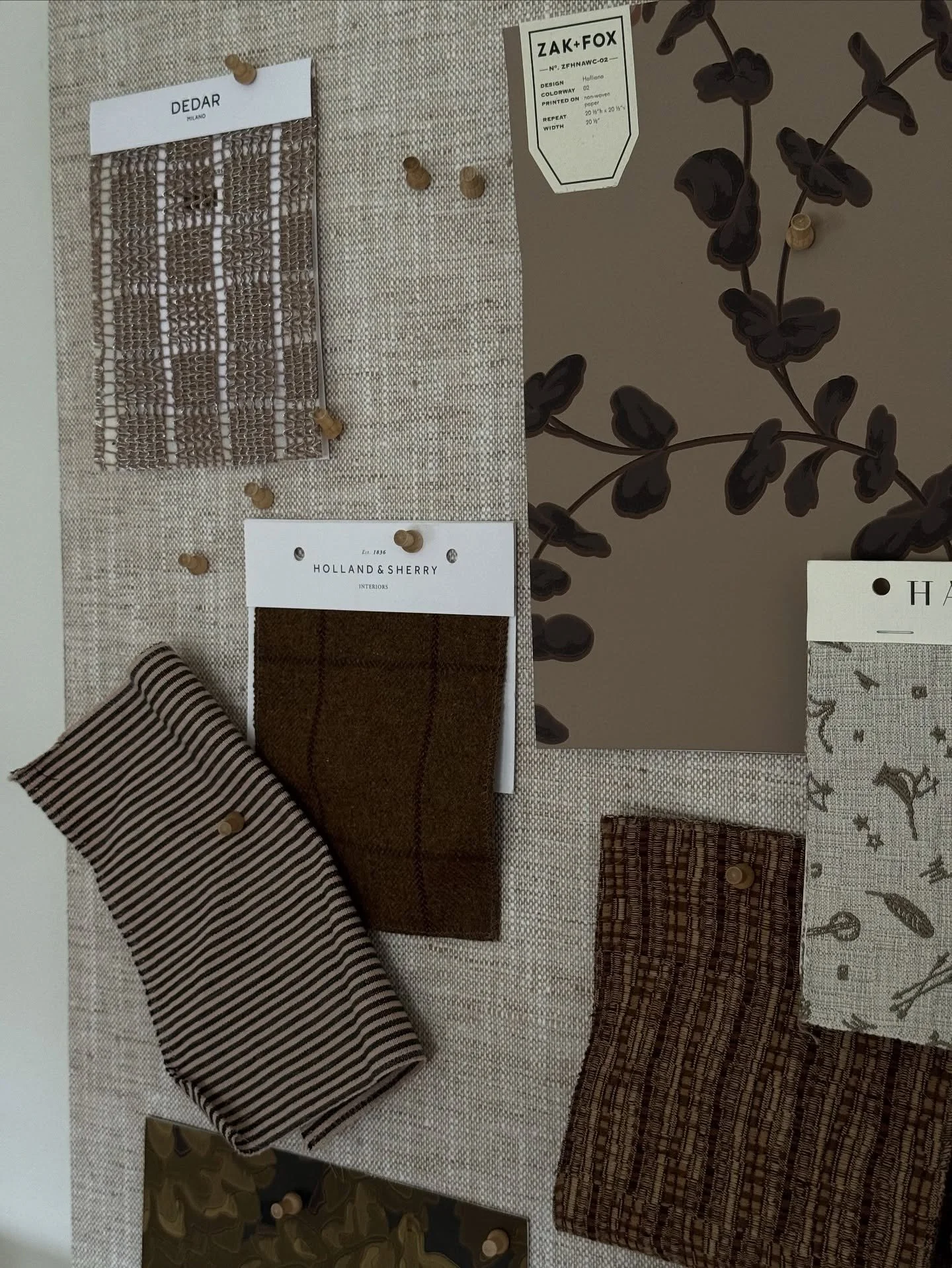 Lots of good stuff in the works! Been in the weeds with designing, sourcing, active construction and even fitting in some time for day dreaming. 💭

Designs via @annareinhardinteriors

#portlandinteriordesigner #portlanddesigner #interiors #homedecor