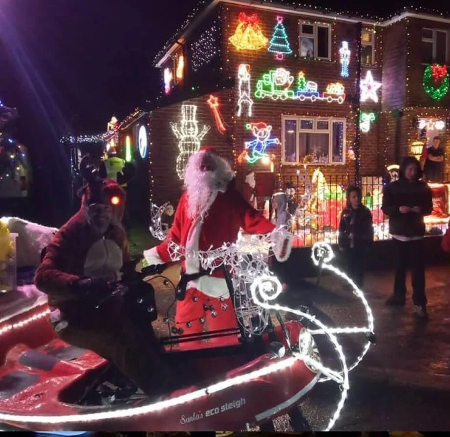 Alton Santa is on his way!
