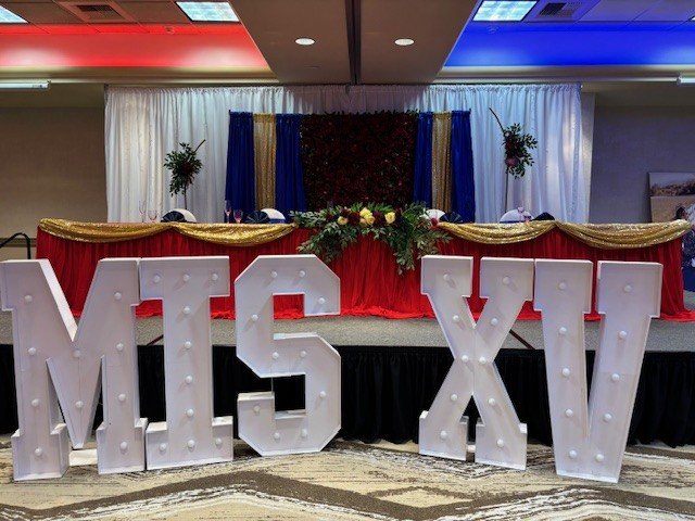 Head Table quince.jpg