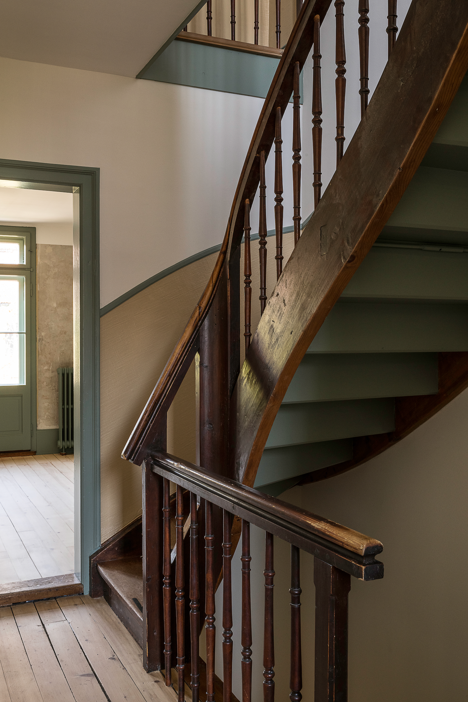 Varley-Interni-A17-Sanfte-Sanierung-Altbau-REFH-©RolandJukerFotografie_20210421_62_0105_B.png