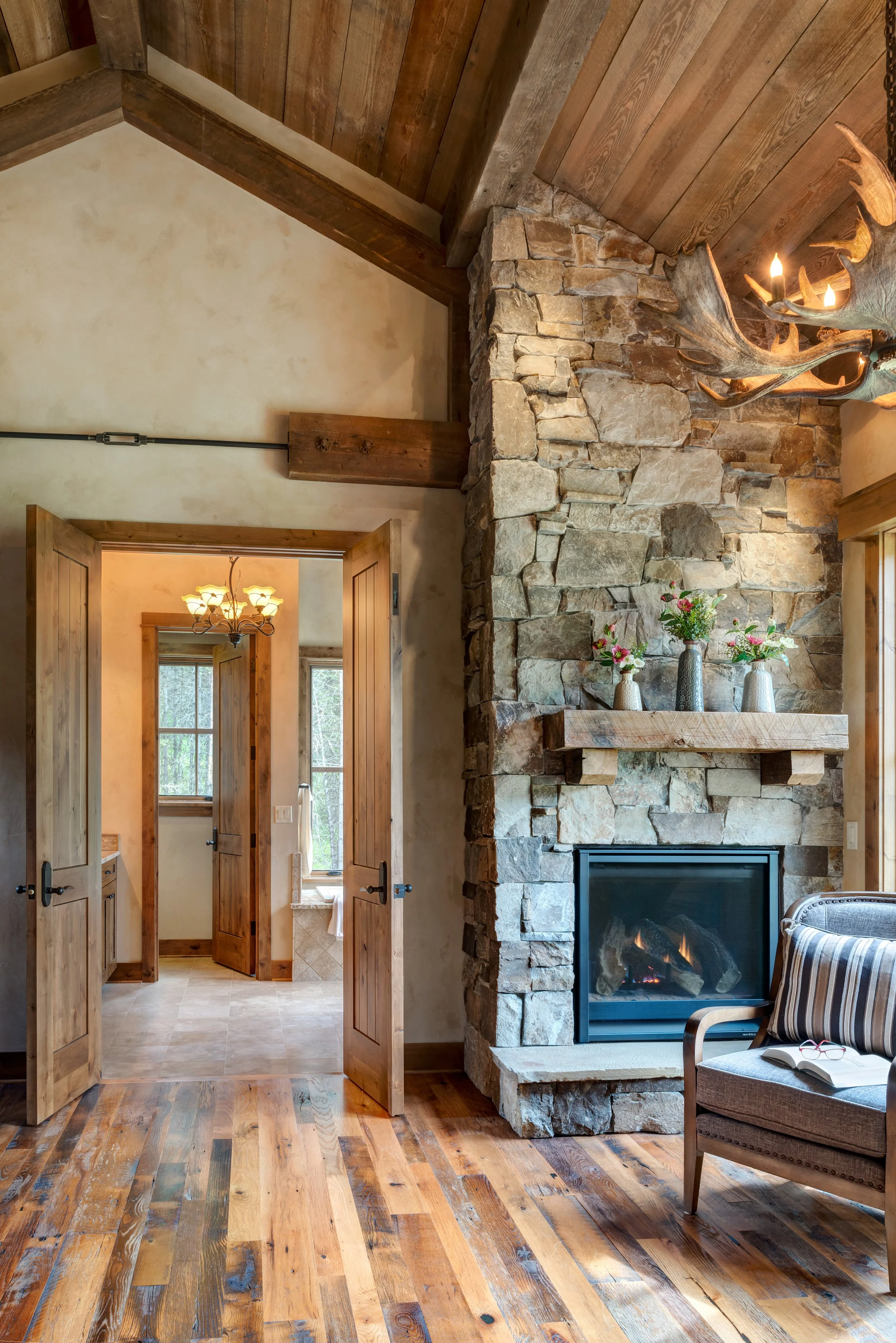 Lanzi- Fireplace-Foyer.jpg