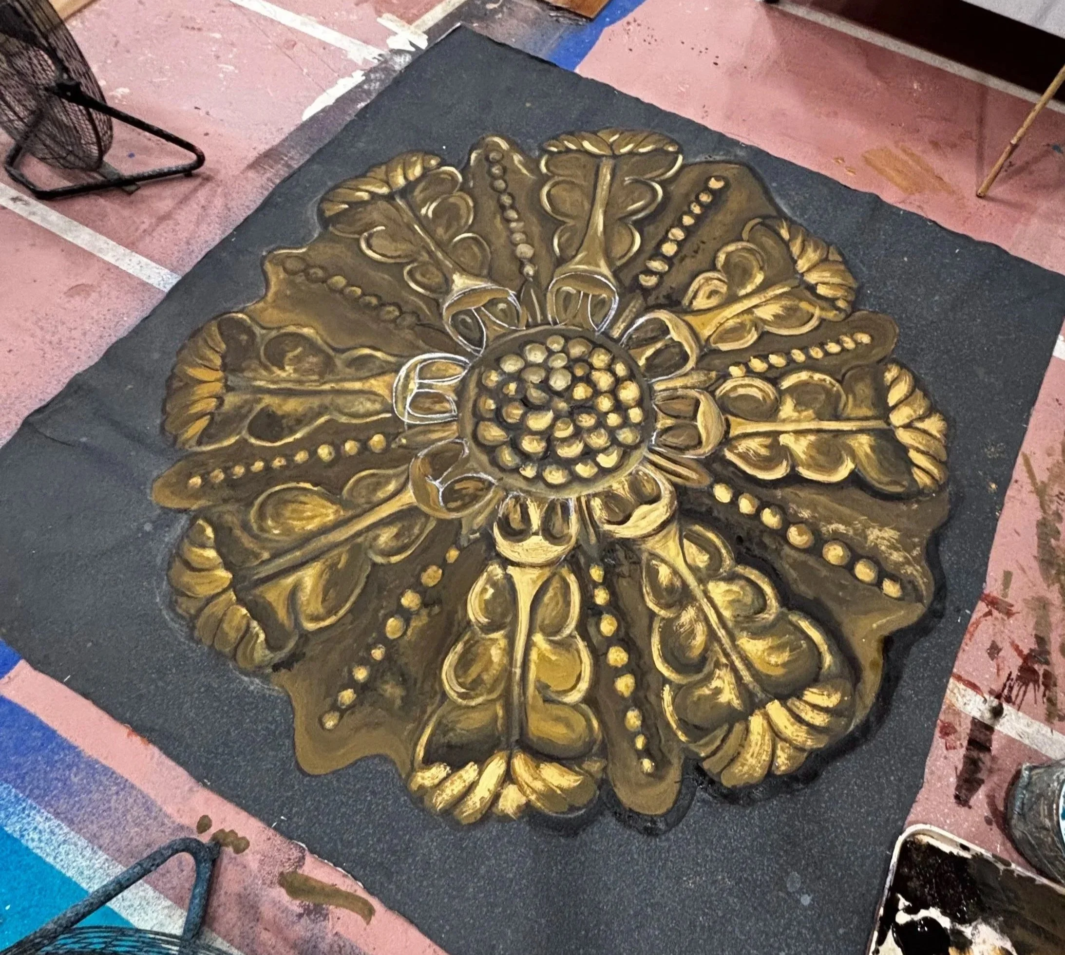 Trompe L'oeil Medallion - On Muslin