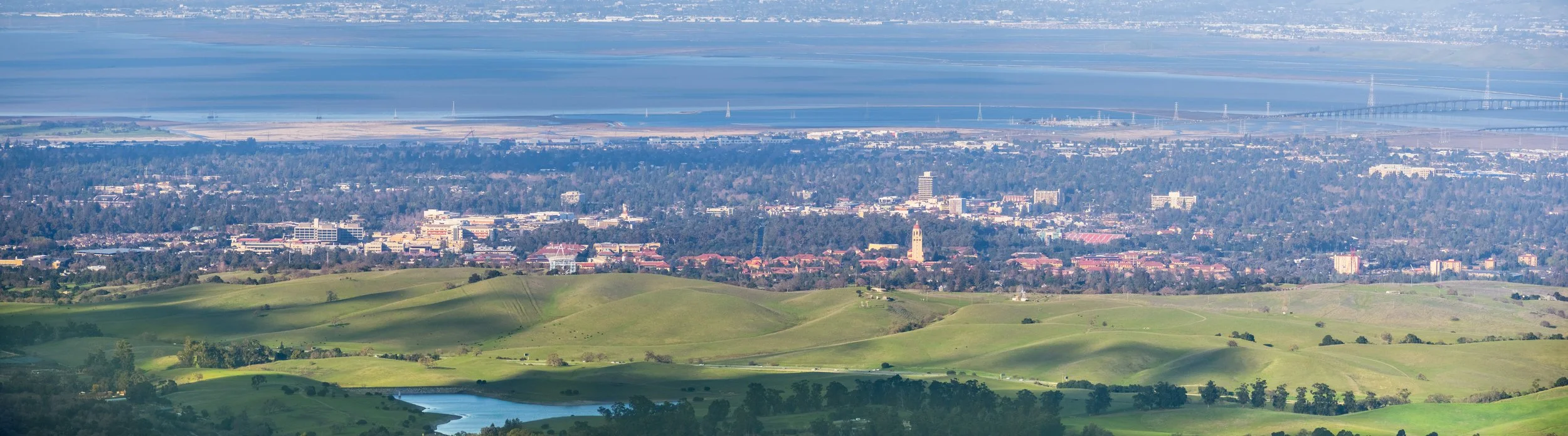 Where to Meet Singles on the Peninsula: Beyond Apps and Busy Schedules