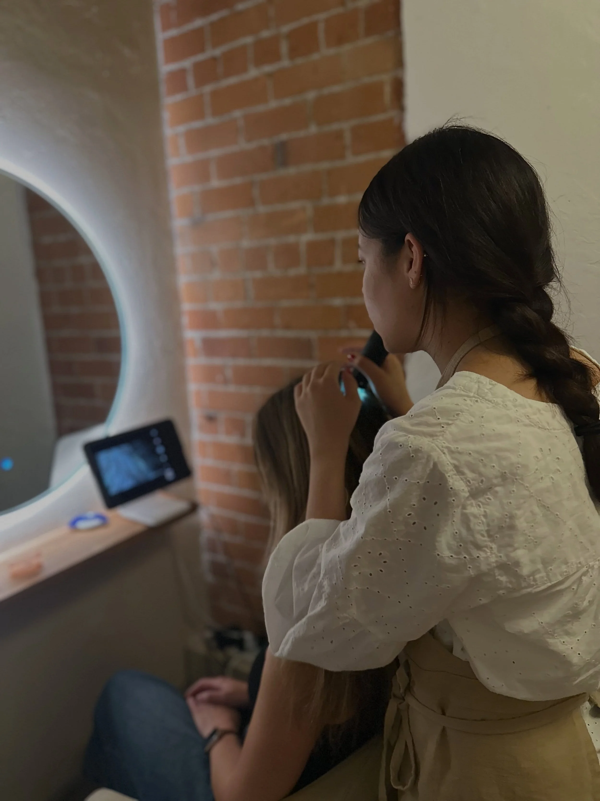Have you ever had a scalp analysis? 

We start all of our scalp treatments at Sora Head Spa with an in-depth look at your scalp in order to customize your service and product recommendations around what your scalp needs. 

Schedule your treatment wit