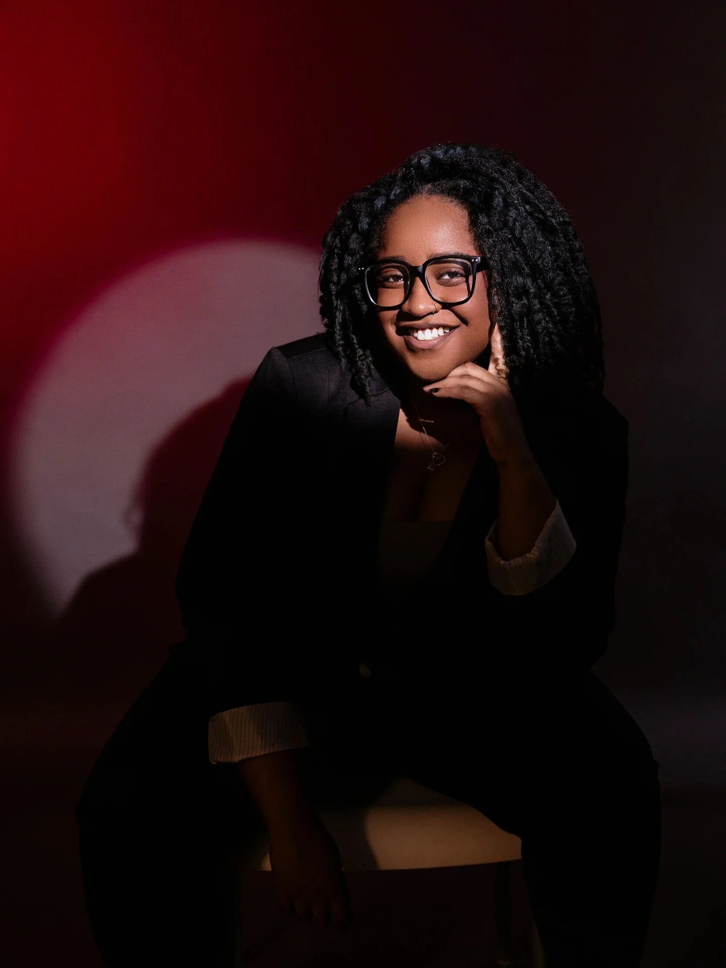 Book Signing 📖 ✍🏾 | May 16 @indigopinecrest 

There was a time I overexplained myself.

Overexplained my dreams.
Overexplained my boundaries.
Overexplained why I deserved to be in certain rooms.

I do not do that anymore.

Confidence is not about c