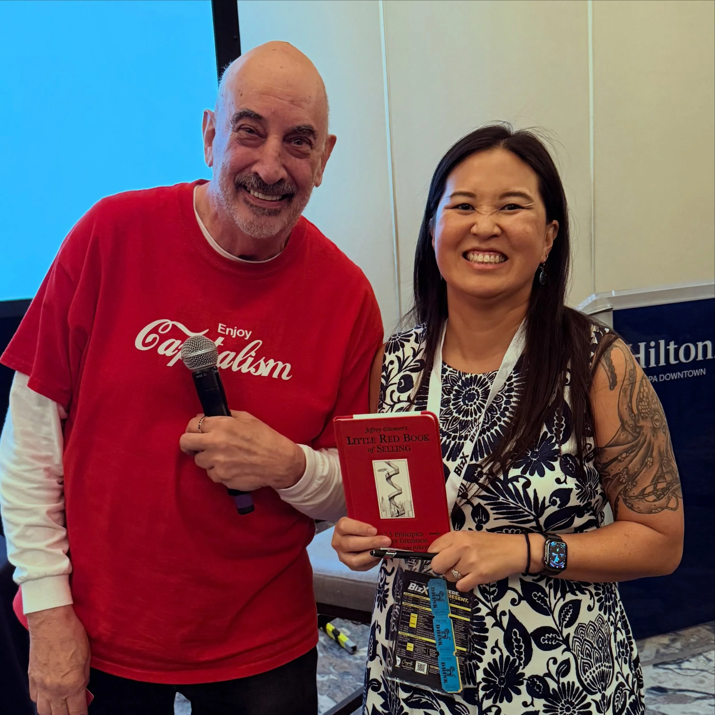 A photo op with @jeffreygitomer at BixZ, learning his secret for more sales. I learned a ton from him and will be digging for more gems from his books.