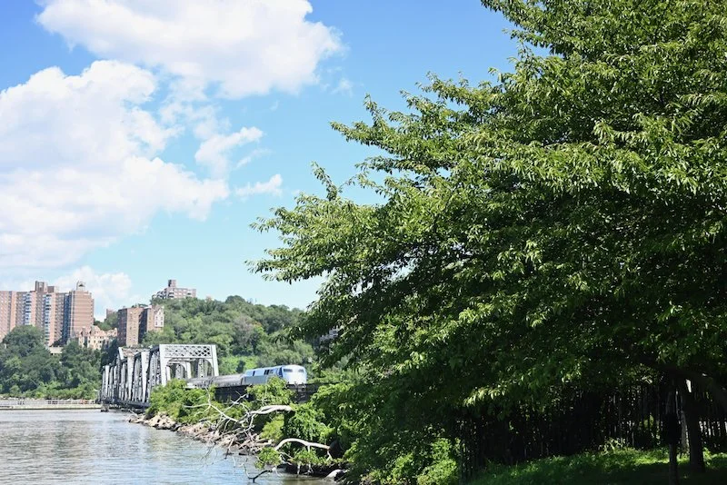 amtrak on spuyten duyvil bridge.jpeg