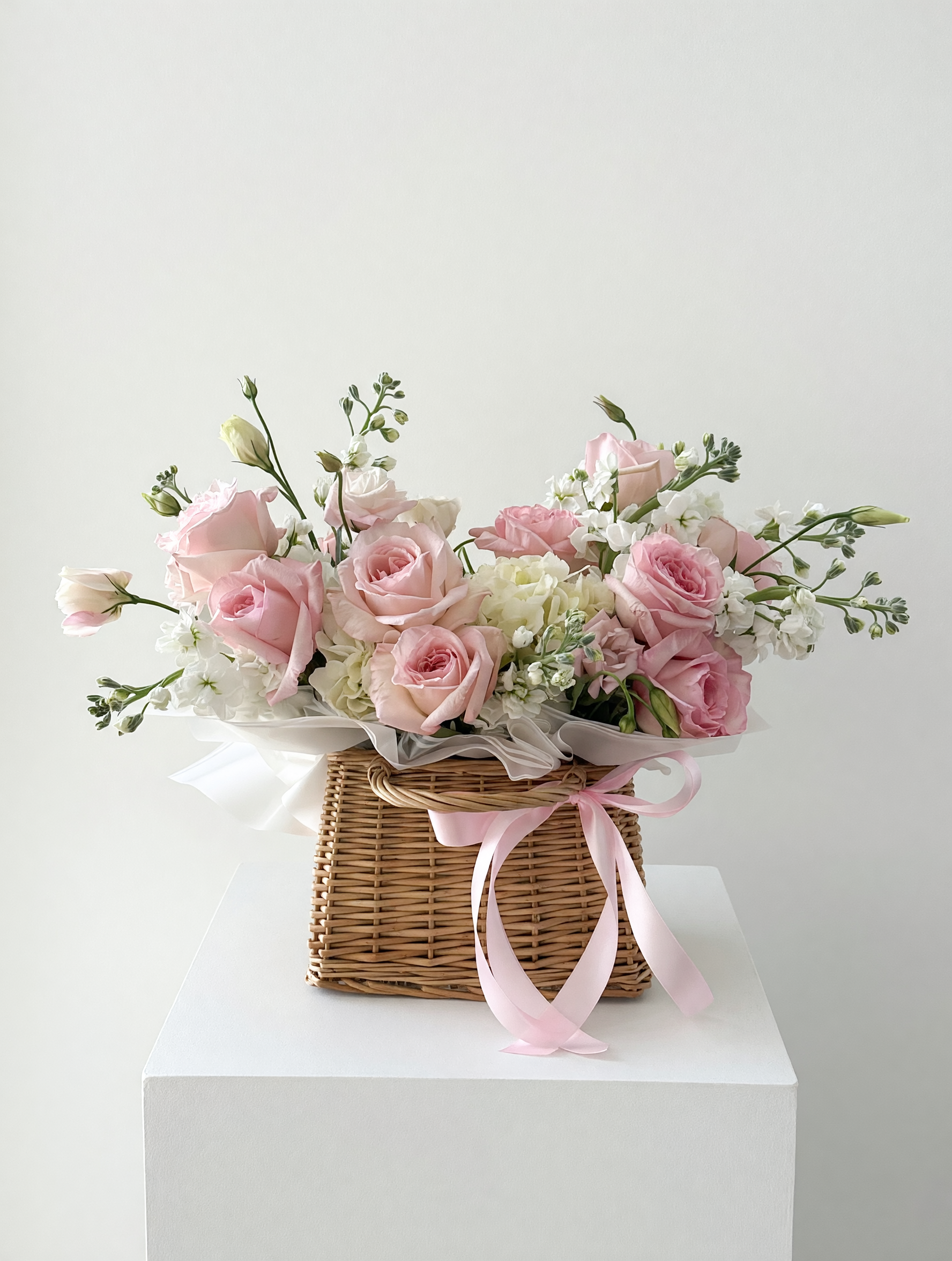 Loveflowers_Romanceflowers_Lovebouquet_Wrapbouquet_Freshflowersflorida_Localdeliveryjacksonvillefl_Romancegift.png