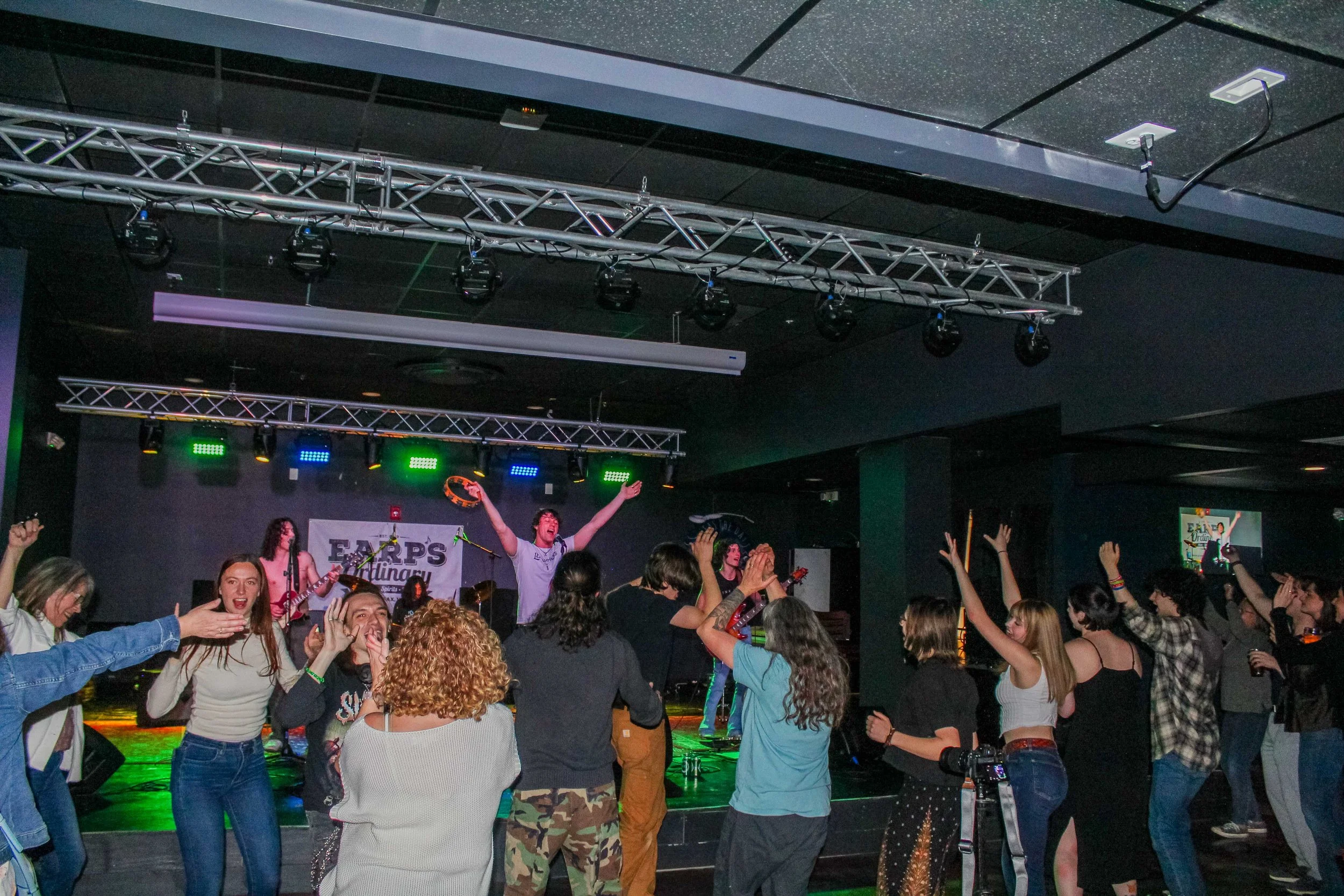 Earp's - Dead Queens & Leannan-Shi-197.jpg