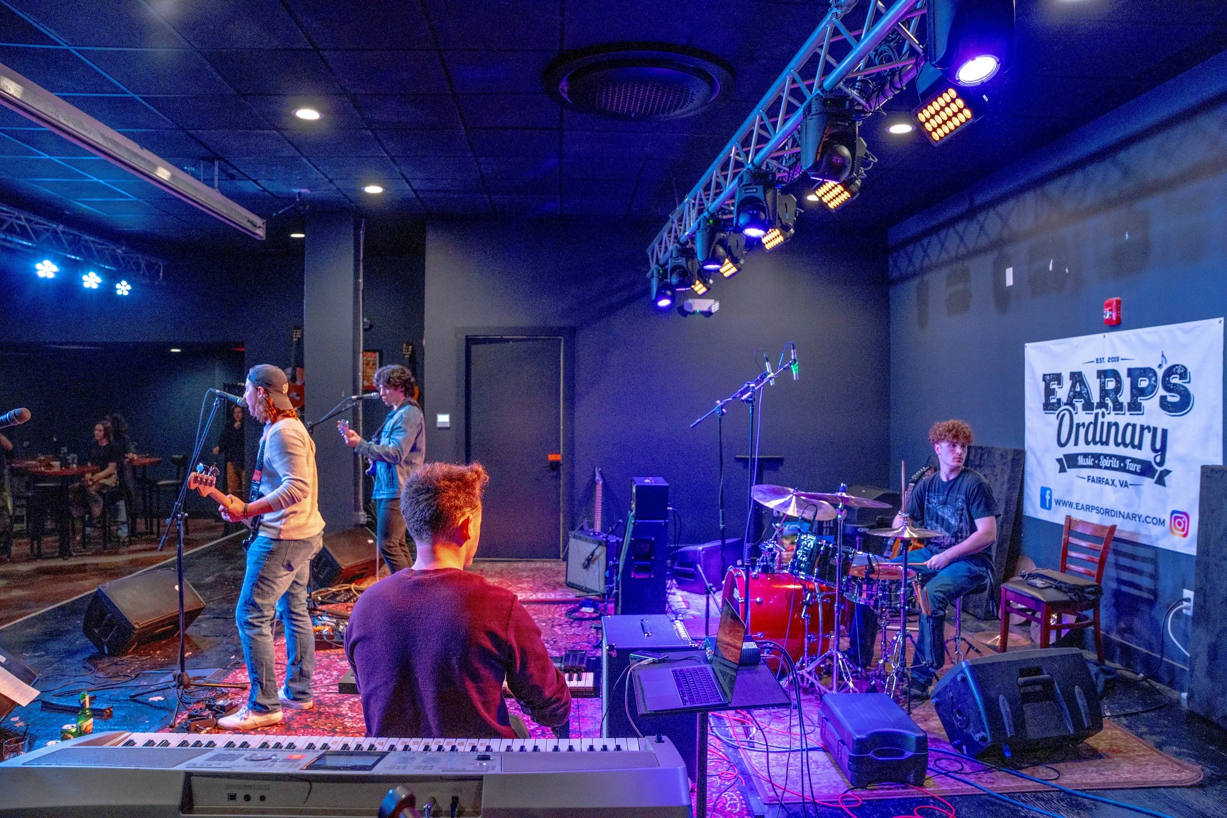 Earp's - Dead Queens & Leannan-Shi-024.jpg