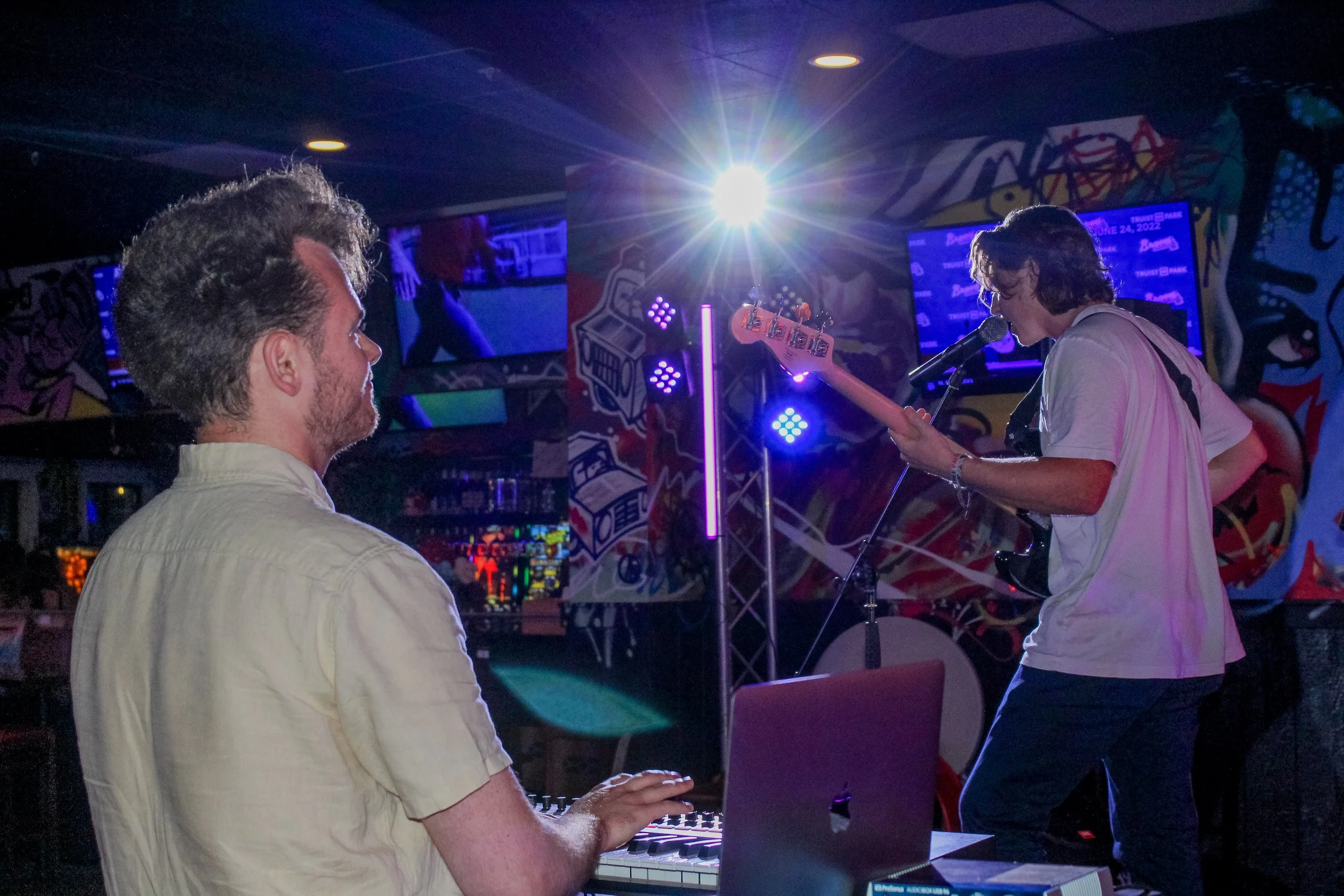 Dead Queens @ Rai's_smalls-01.jpg