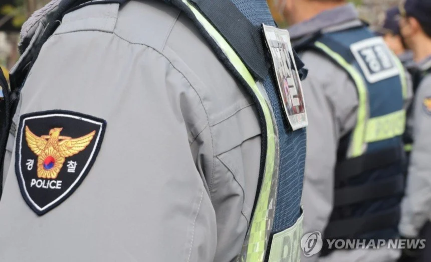 흉기 피습 당한 경찰관 퇴원… "건강 회복 중, 현장 복귀 희망"  