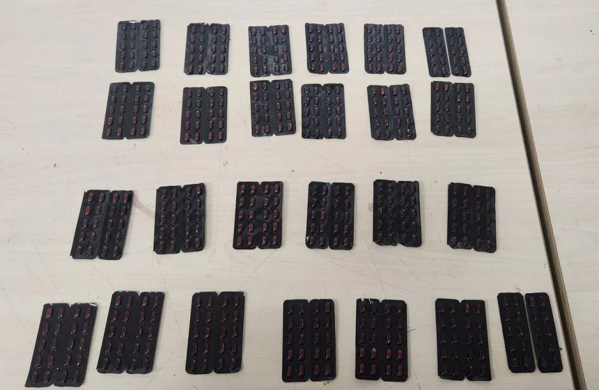 현직 약사, 졸피뎀·타이레놀 2만여 정 해외 직구로 밀수… 시중 유통 정황