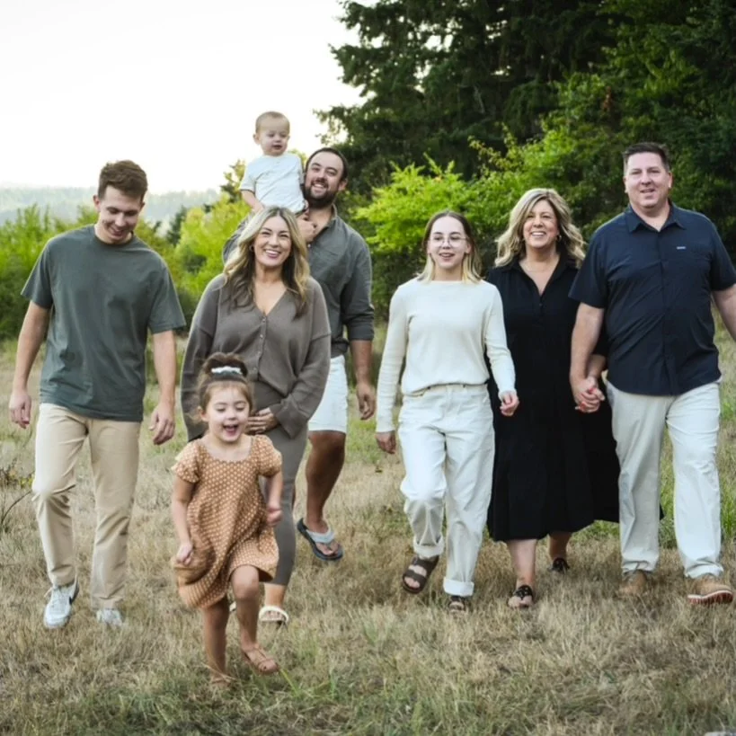 Merry Christmas from my family to yours. Wishing you a day filled with the moments that matter most! 🎄❤️🎄