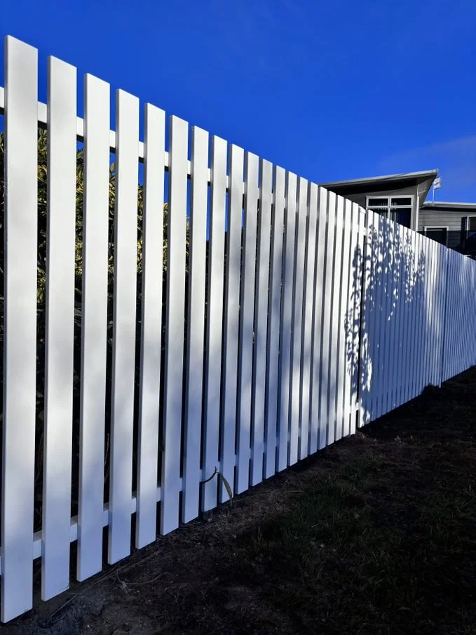 mako solutions white picket aluminium boundary fence taupo.jpg