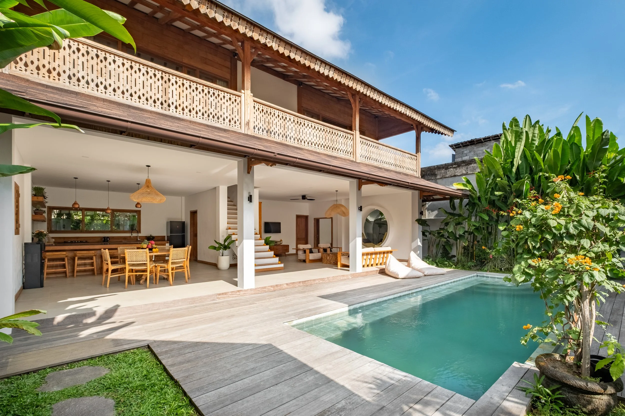 CONTEMPORARY FAMILY VILLA - 3 BEDROOMS - CANGGU - MONTHLY