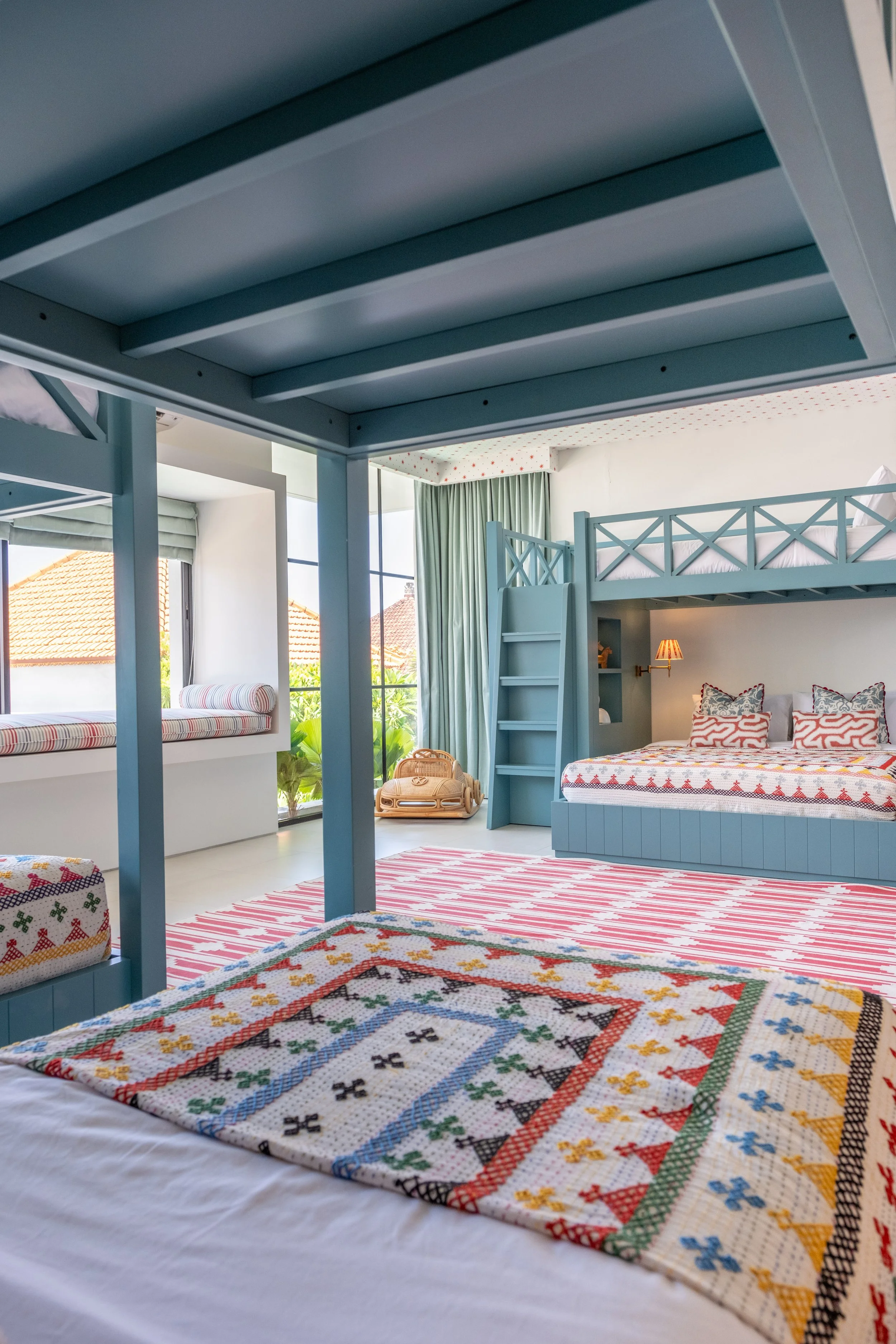 MODERN COASTAL ELEGANCE VILLA - 6 BEDROOMS - BERAWA - MONTHLY