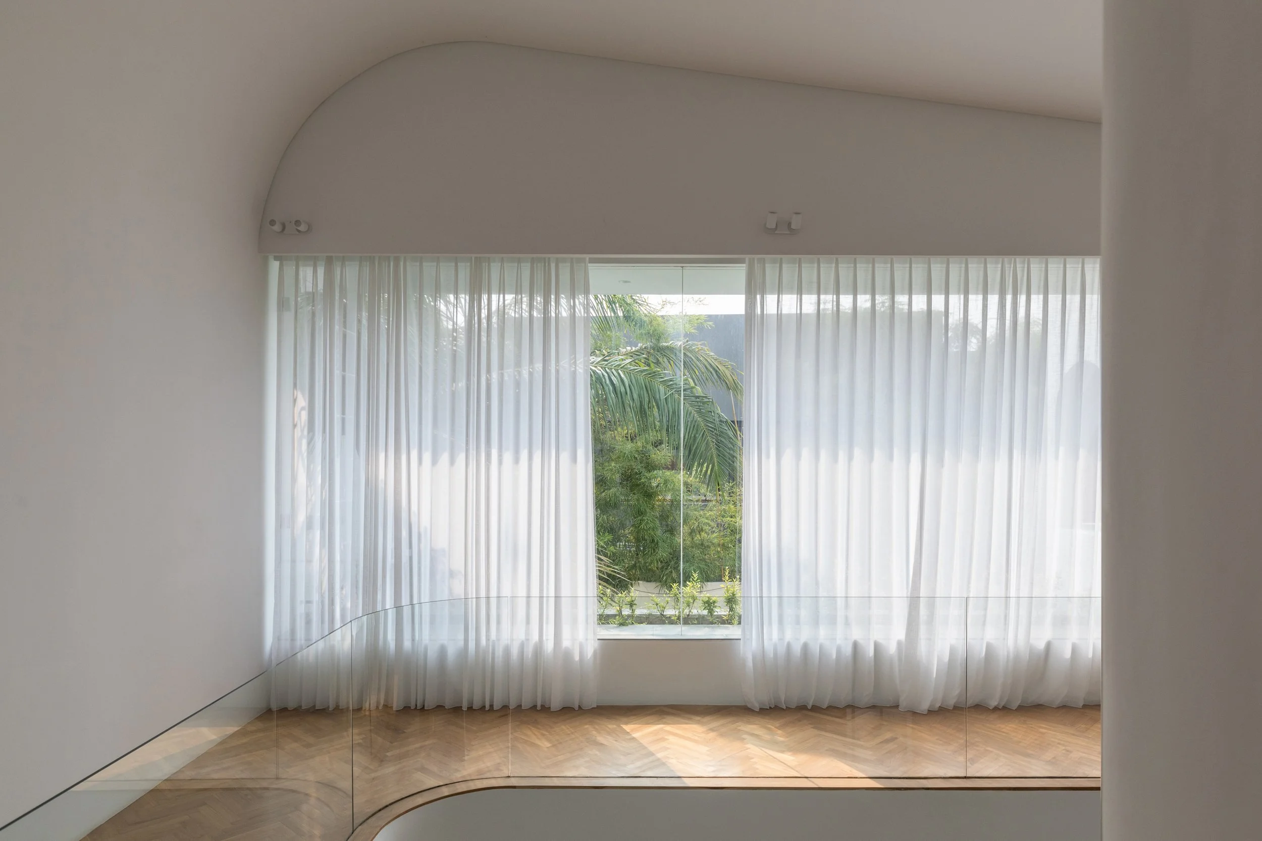 CURVED ARCHITECTURAL VILLA - 3 BEDROOMS - UMALAS - MONTHLY AND YEARLY