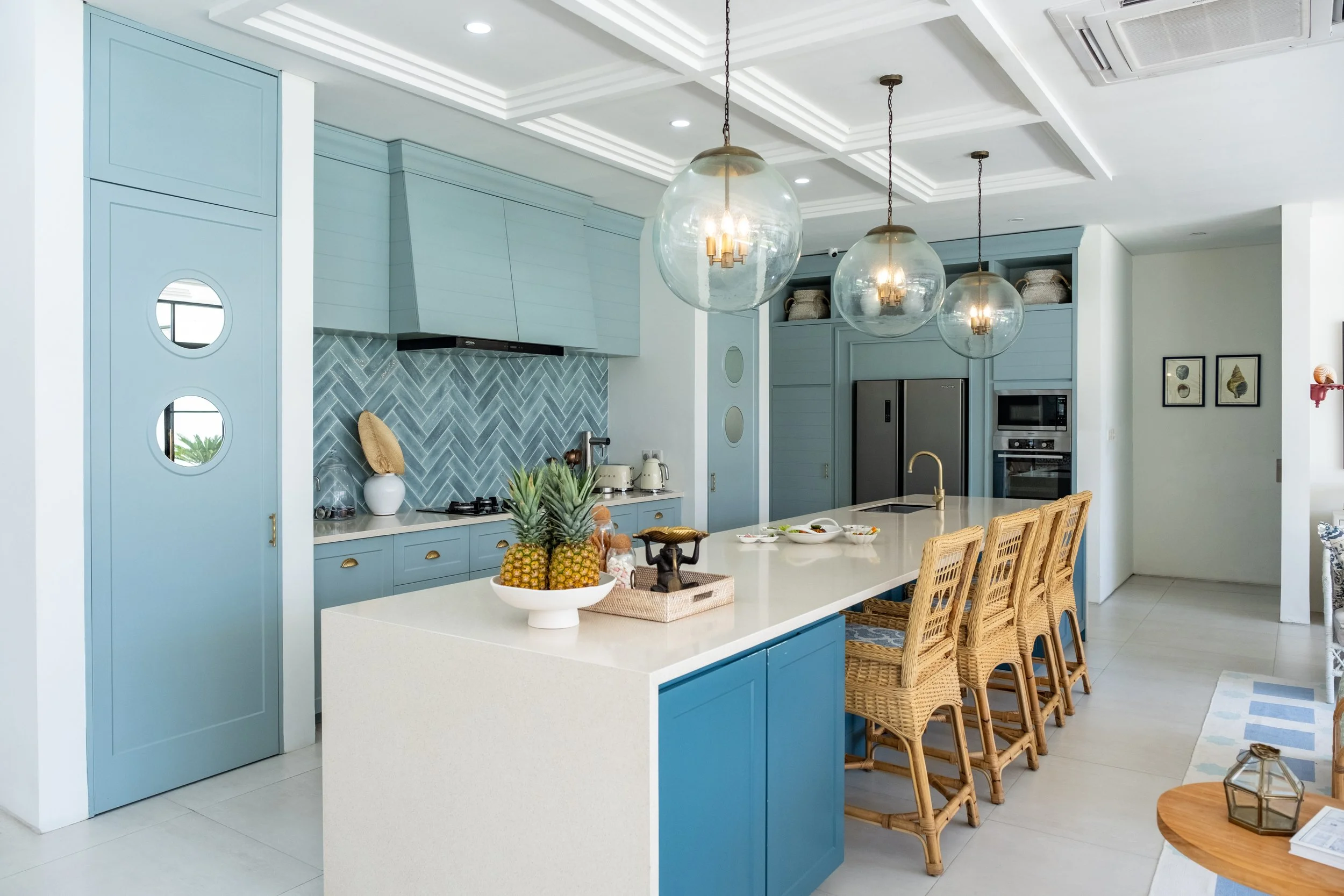 MODERN COASTAL ELEGANCE VILLA - 6 BEDROOMS - BERAWA - MONTHLY