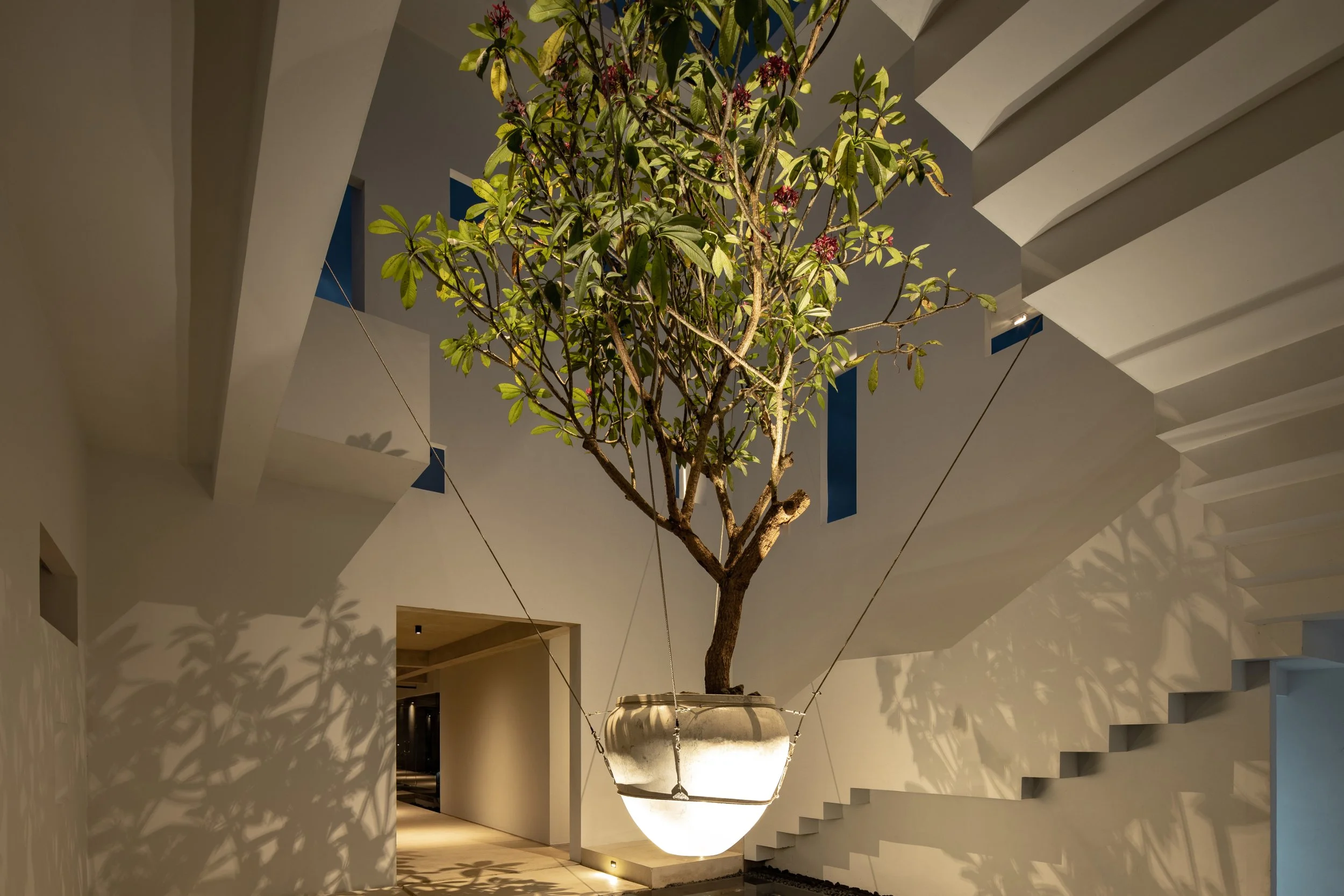 STUNNING ARCHITECTURAL RESIDENCE - BERAWA CANGGU - 5 BEDROOMS - YEARLY RENTAL - BALI