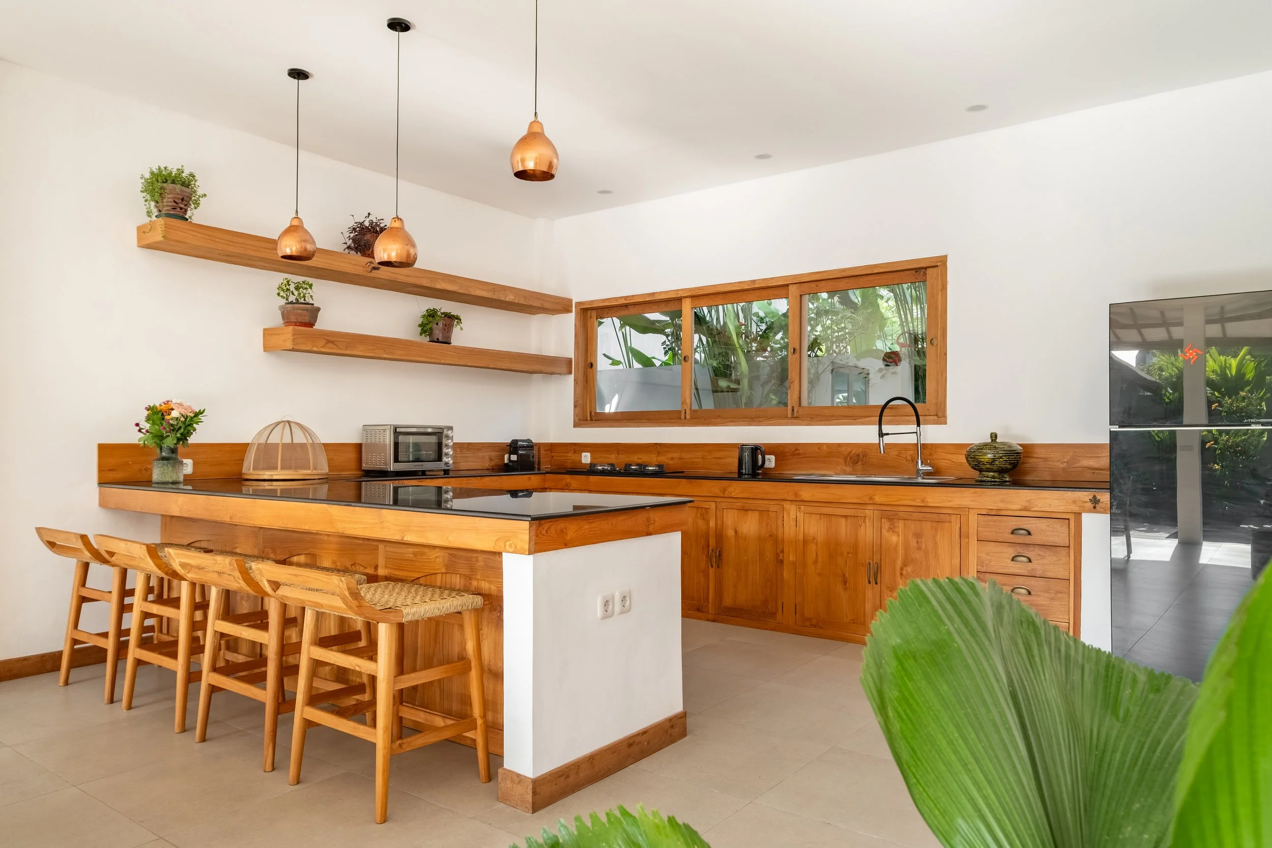 CONTEMPORARY FAMILY VILLA - 3 BEDROOMS - CANGGU - MONTHLY