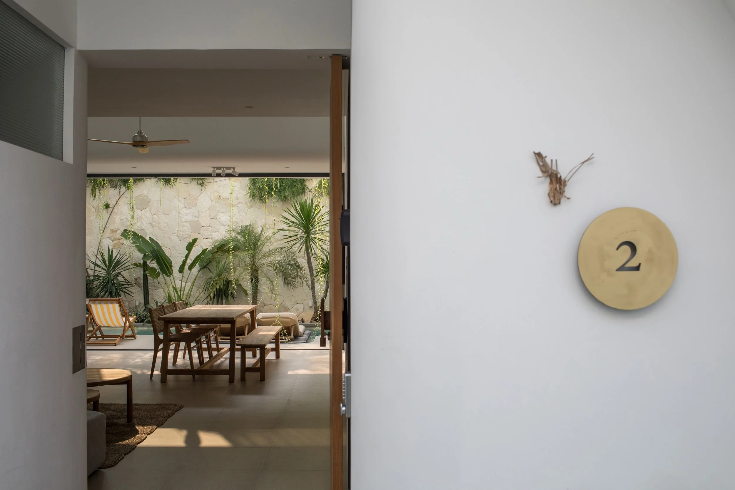 CURVED ARCHITECTURAL VILLA - 3 BEDROOMS - UMALAS - MONTHLY AND YEARLY