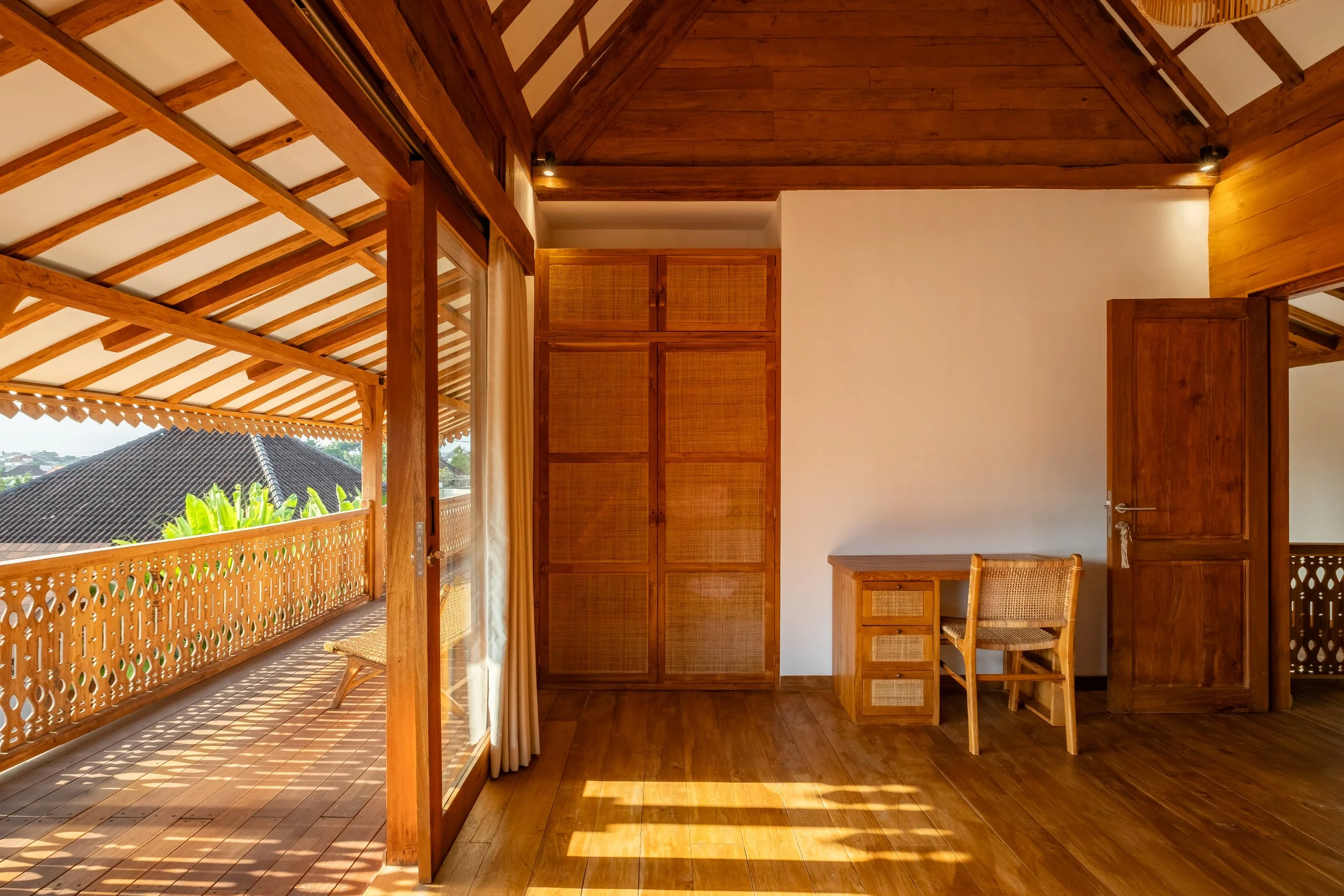 CONTEMPORARY FAMILY VILLA - 3 BEDROOMS - CANGGU - MONTHLY