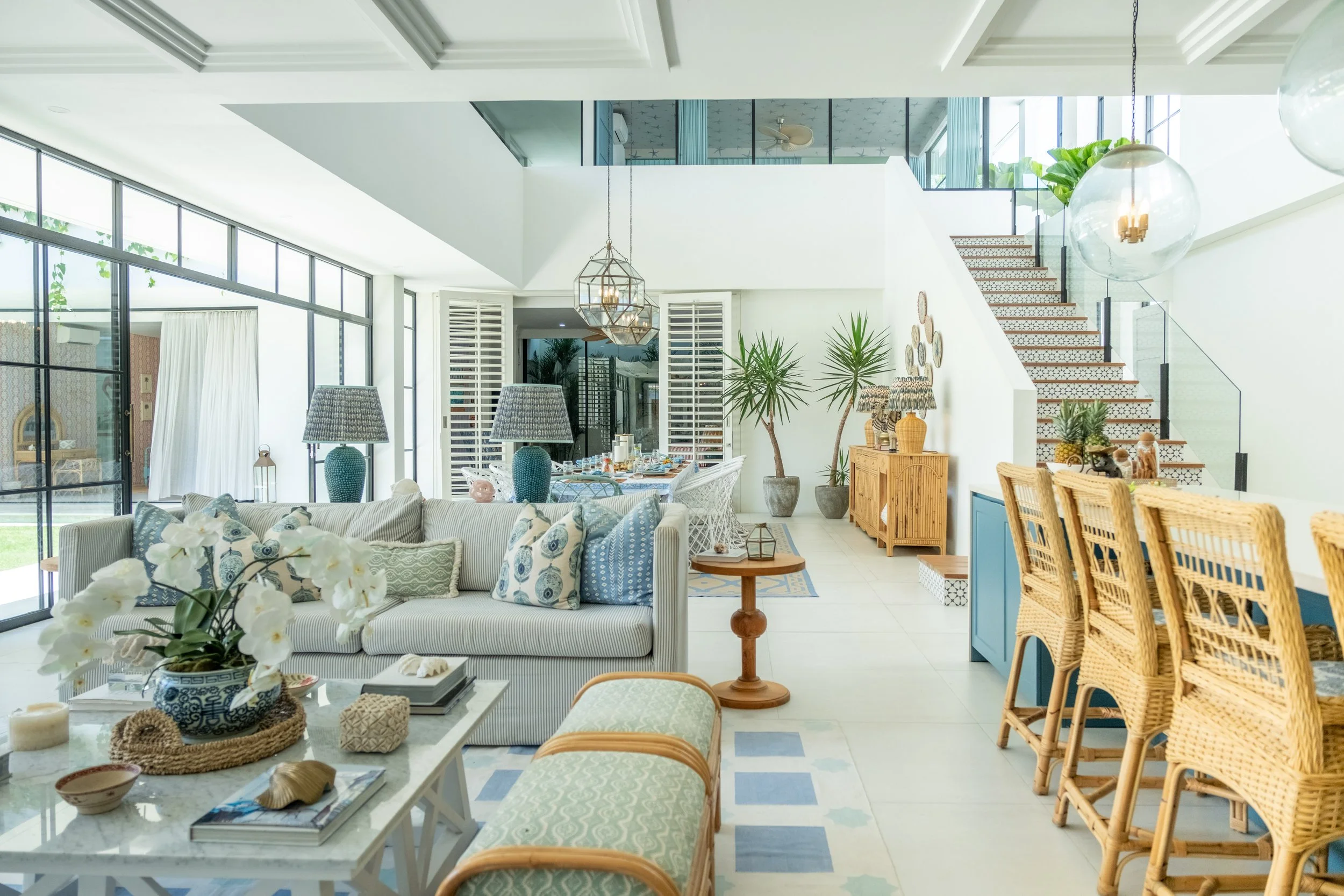 MODERN COASTAL ELEGANCE VILLA - 6 BEDROOMS - BERAWA - MONTHLY