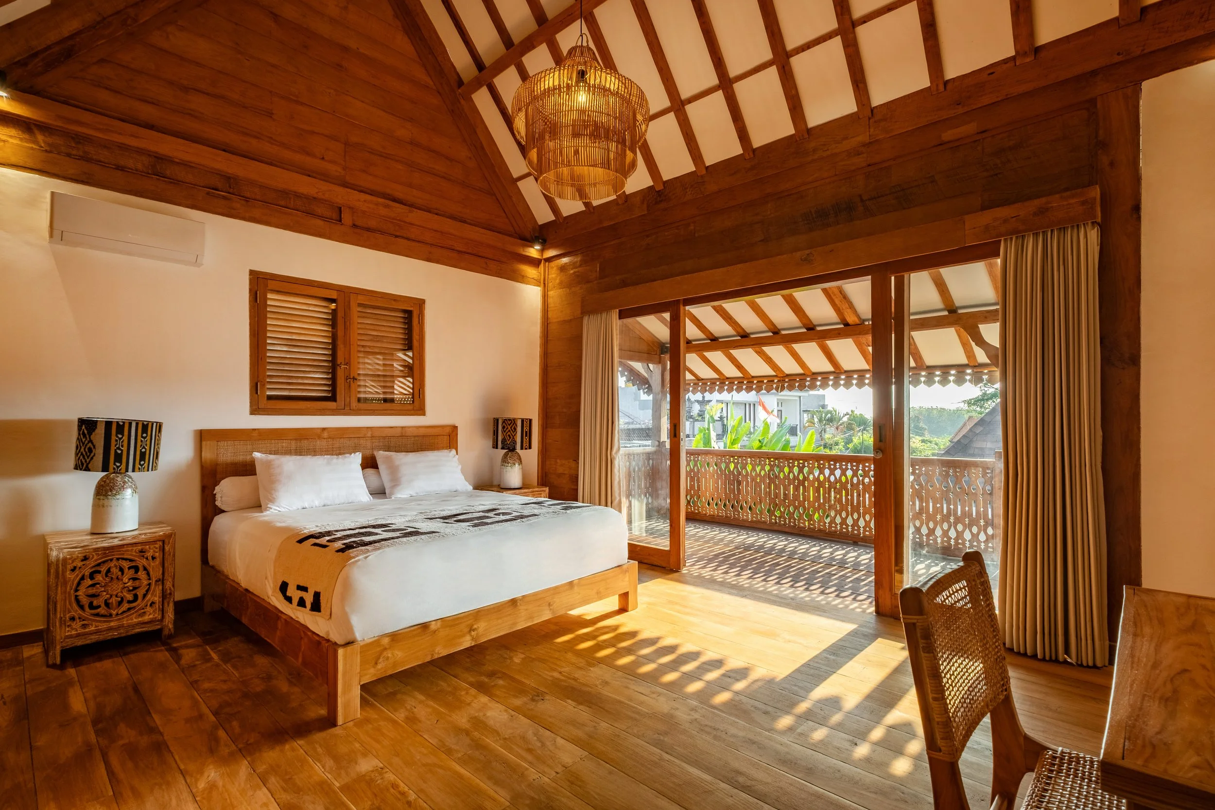 CONTEMPORARY FAMILY VILLA - 3 BEDROOMS - CANGGU - MONTHLY