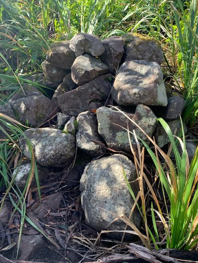 8 Rock Cairn Currajuggle.JPG