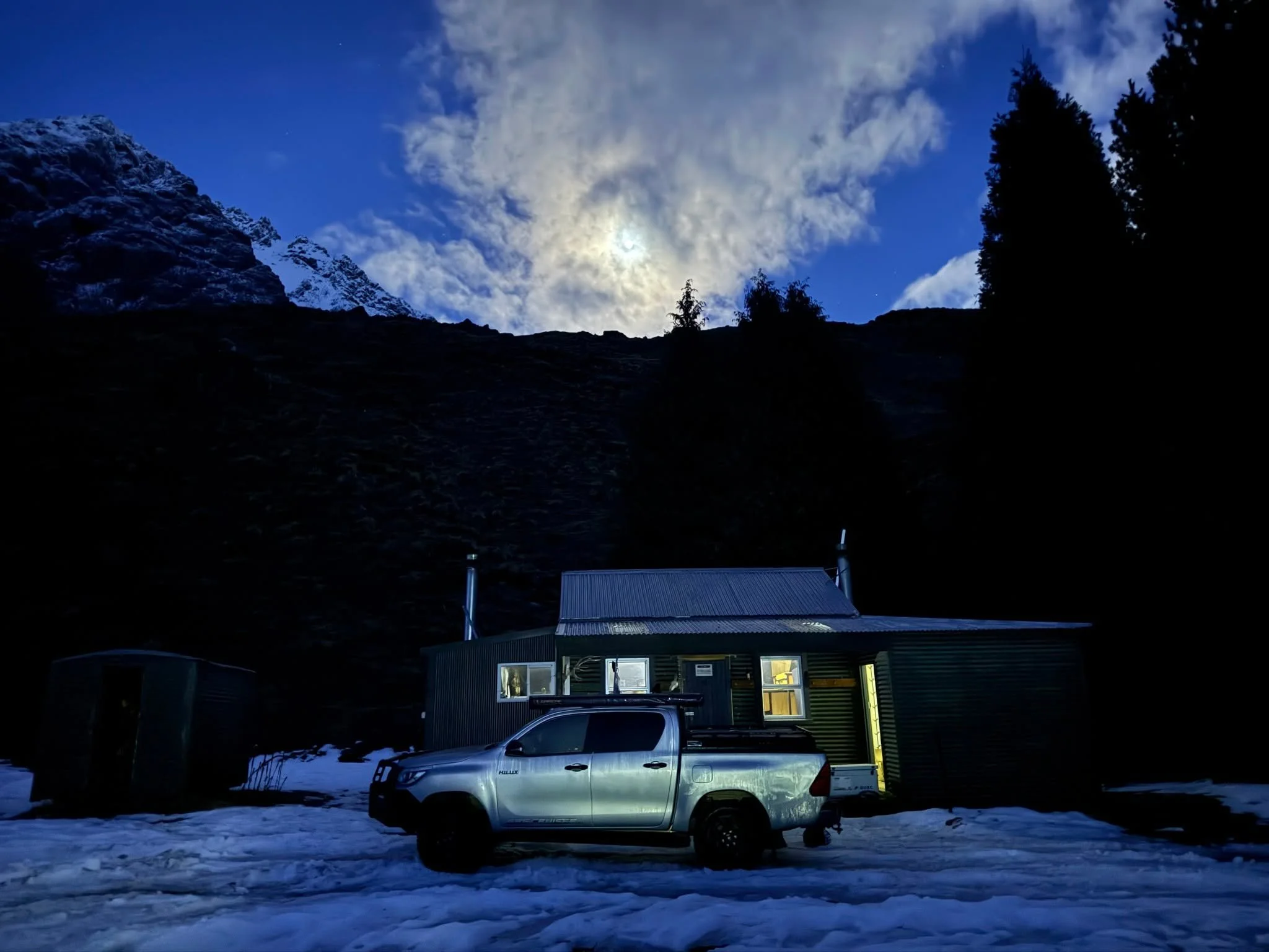 You can be assured of gold standard service every step of the way. Our team of expert guides, with vast local knowledge, create an adventure that will immerse you in the very best our country has to offer.
Let us show you the experience of a lifetime