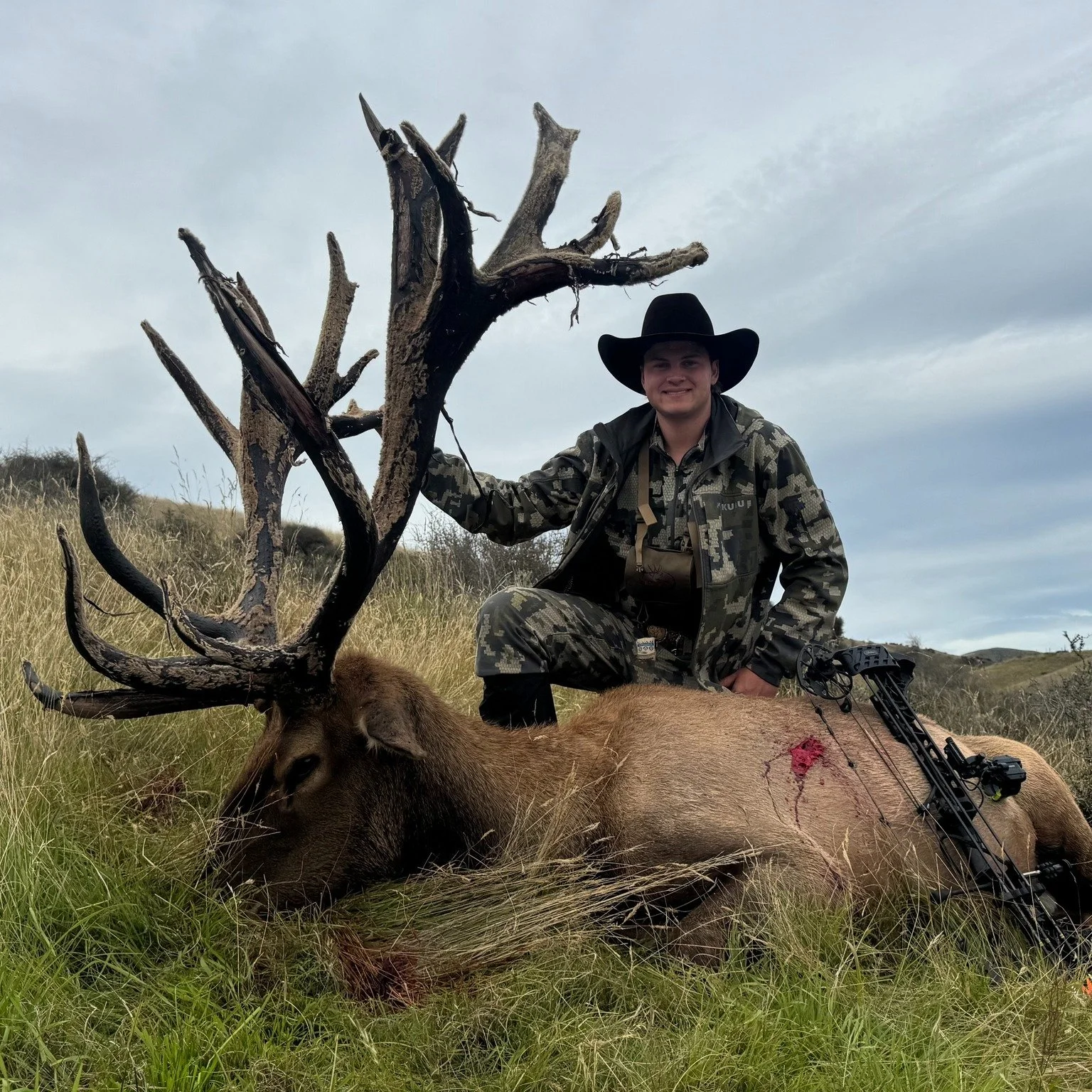 Well done young fella on your bow hunt for your wapiti, cracker effort and great shot Hunter! Thanks again for choosing to hunt with the team at New Zealand Trophy Hunting. 

Call now to secure your spot we have some dates come available this season.