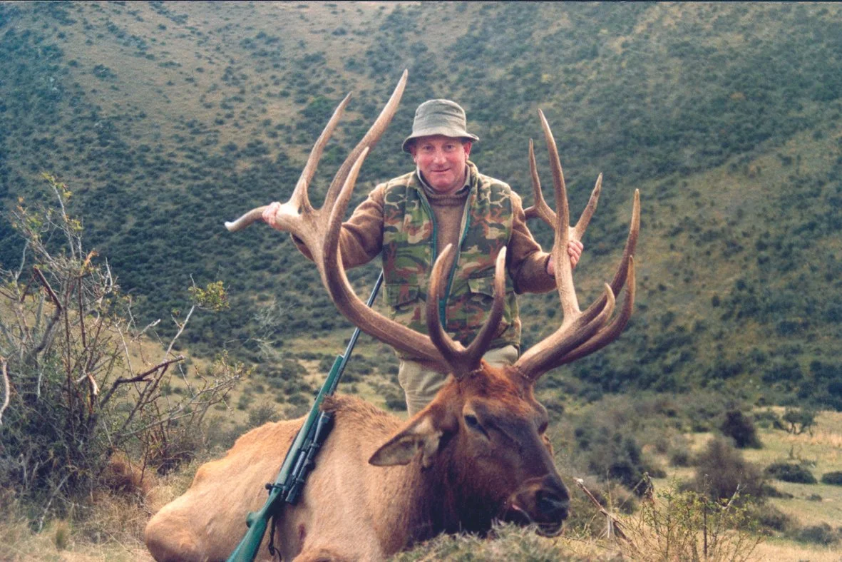 Wapiti01SBrianMilne.jpg