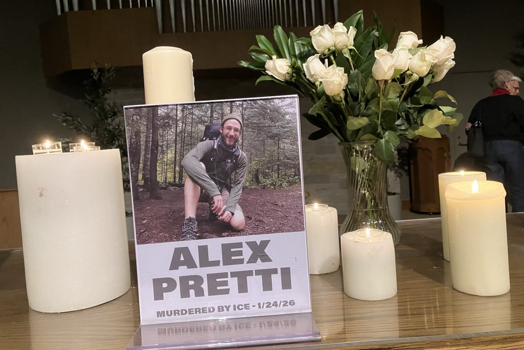 Vigil to Honor Alex Pretti at Seattle VA Hospital