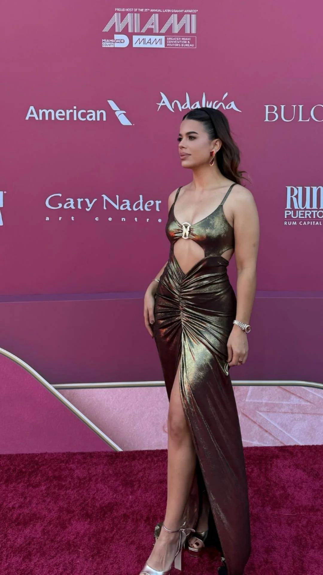 KARLA DE LA TORRE at Latin Grammys Red Carpet