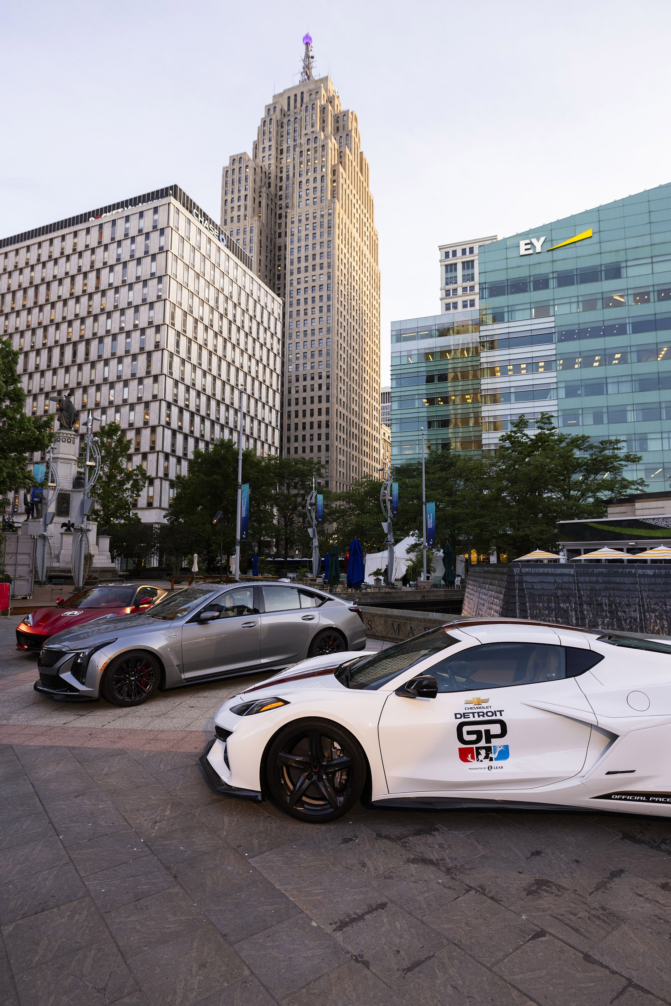 grand-prixmiere-cadillac-square-jmw-creative_52.jpg