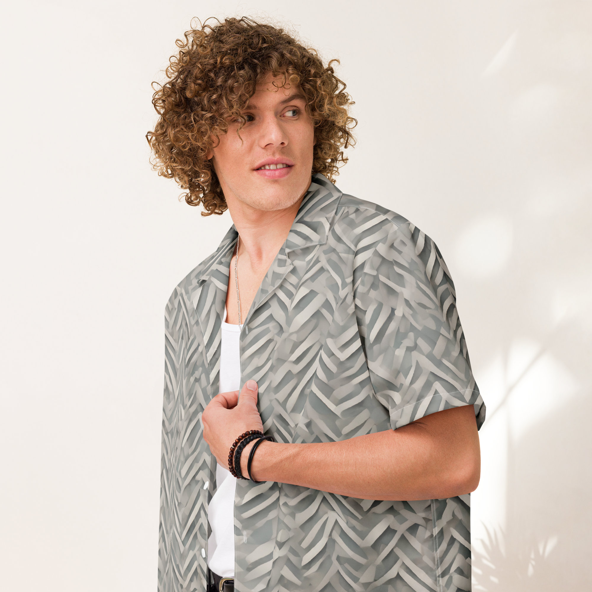 Clean One-of-a-Kind High-Quality Fashion Button-Up Collared Shirt