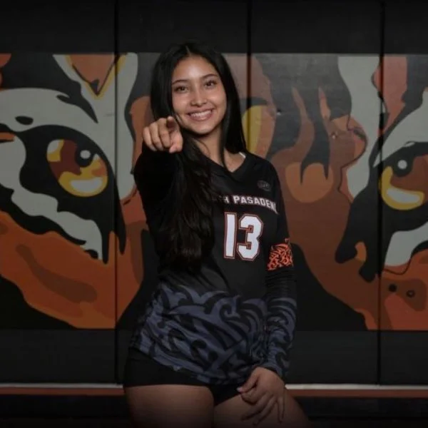 Bella Ventura - 2028 Libero, Outside Hitter (Profile) Inside & Beach