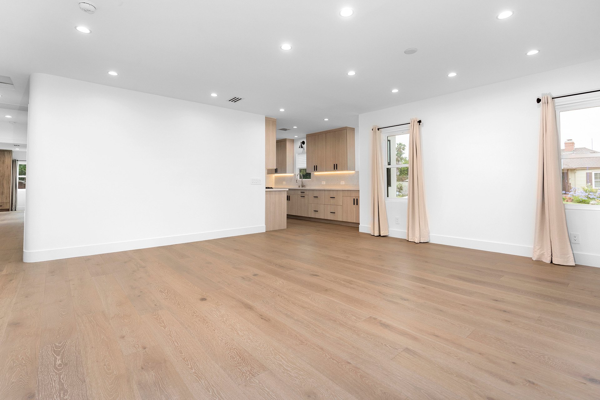 Point View St _ Axle Homes 80 Web.jpg