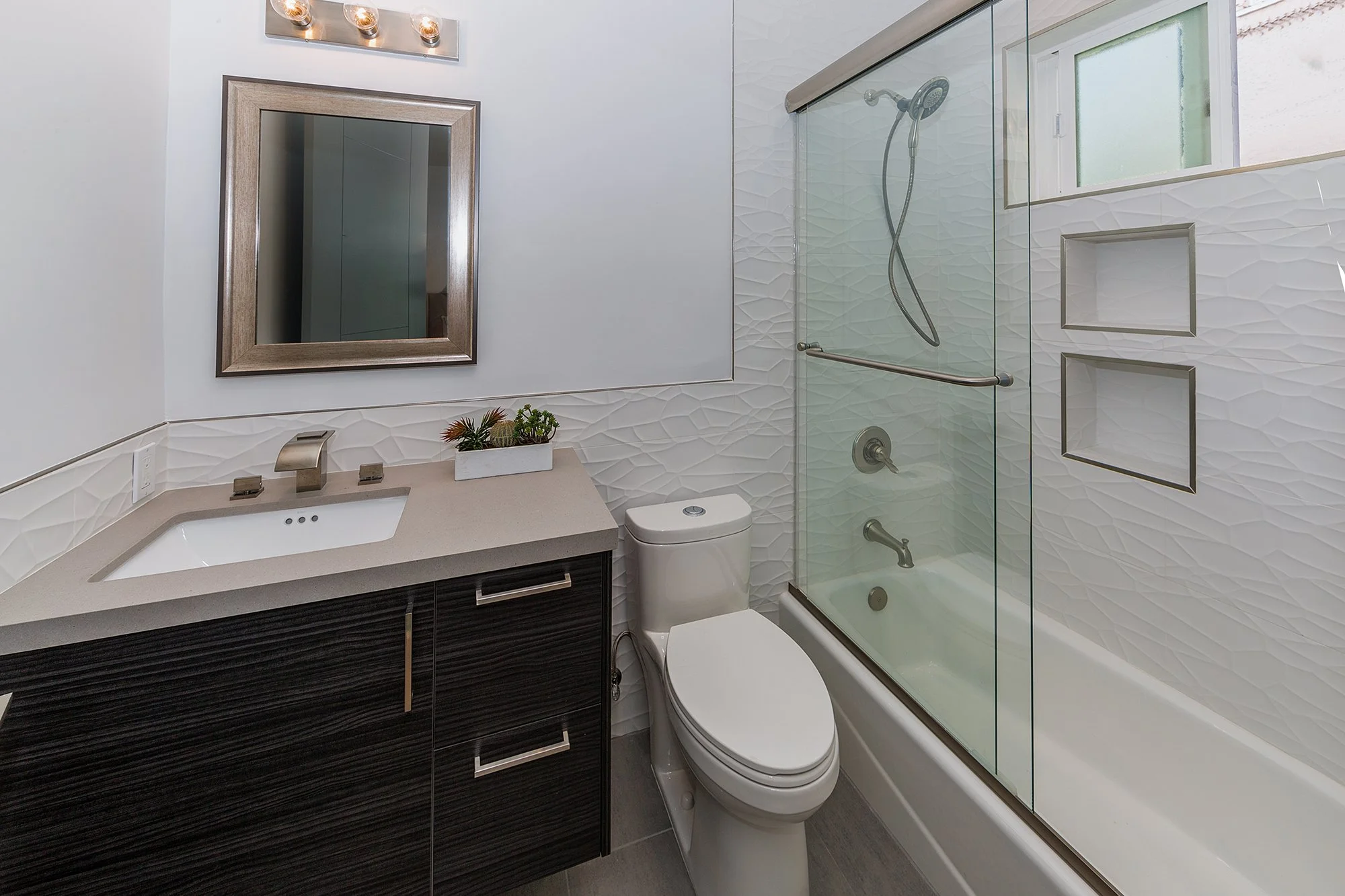 Rexford Dr _ Axle Homes _ 6.jpg