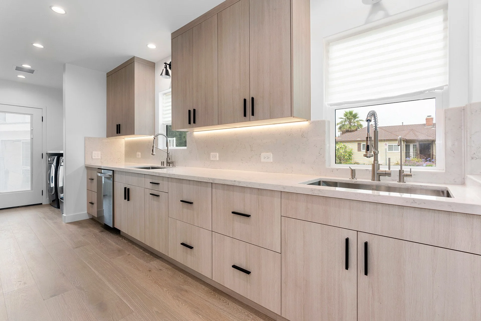 Point View St _ Axle Homes 92 Web.jpg