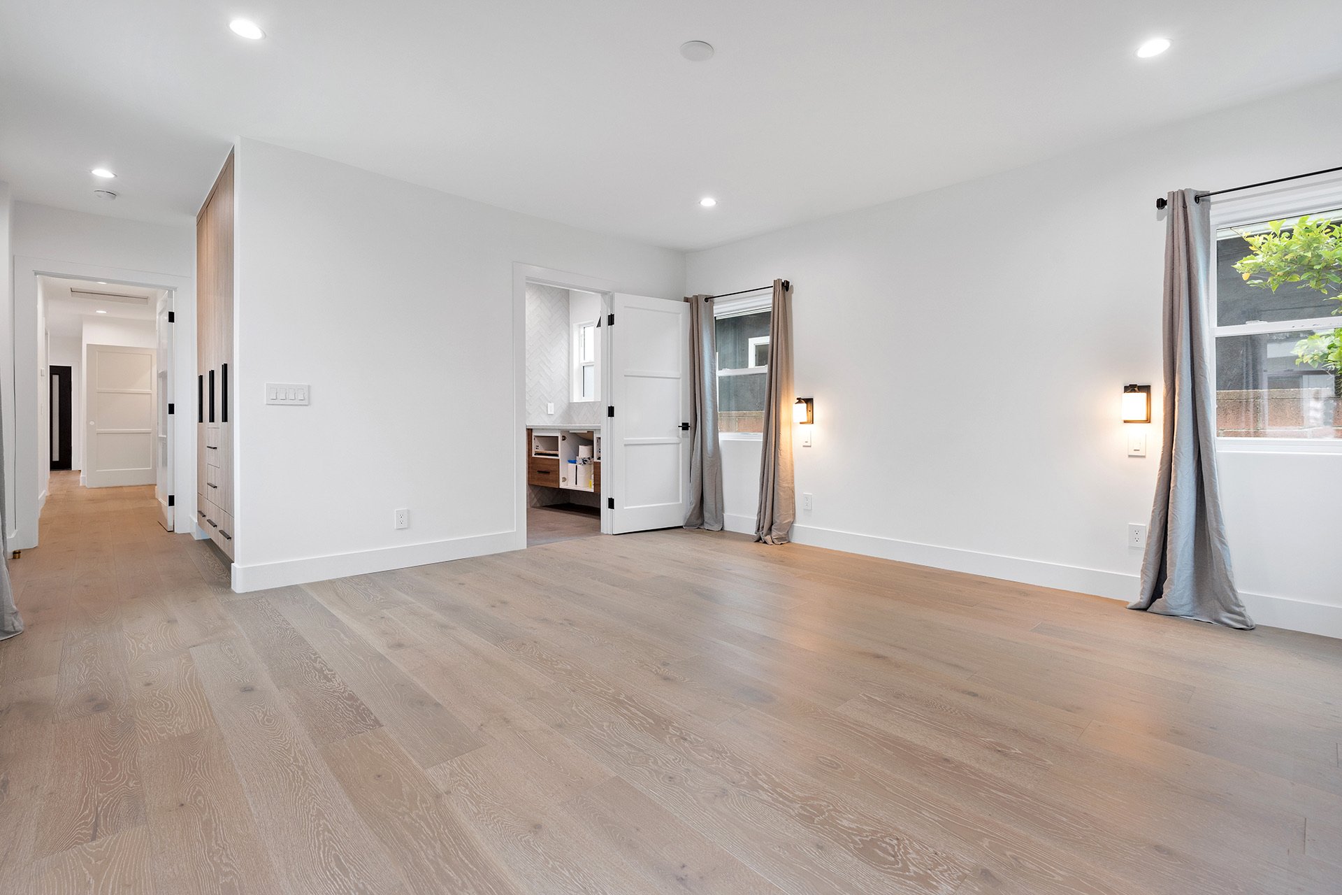 Point View St _ Axle Homes 26 Web.jpg