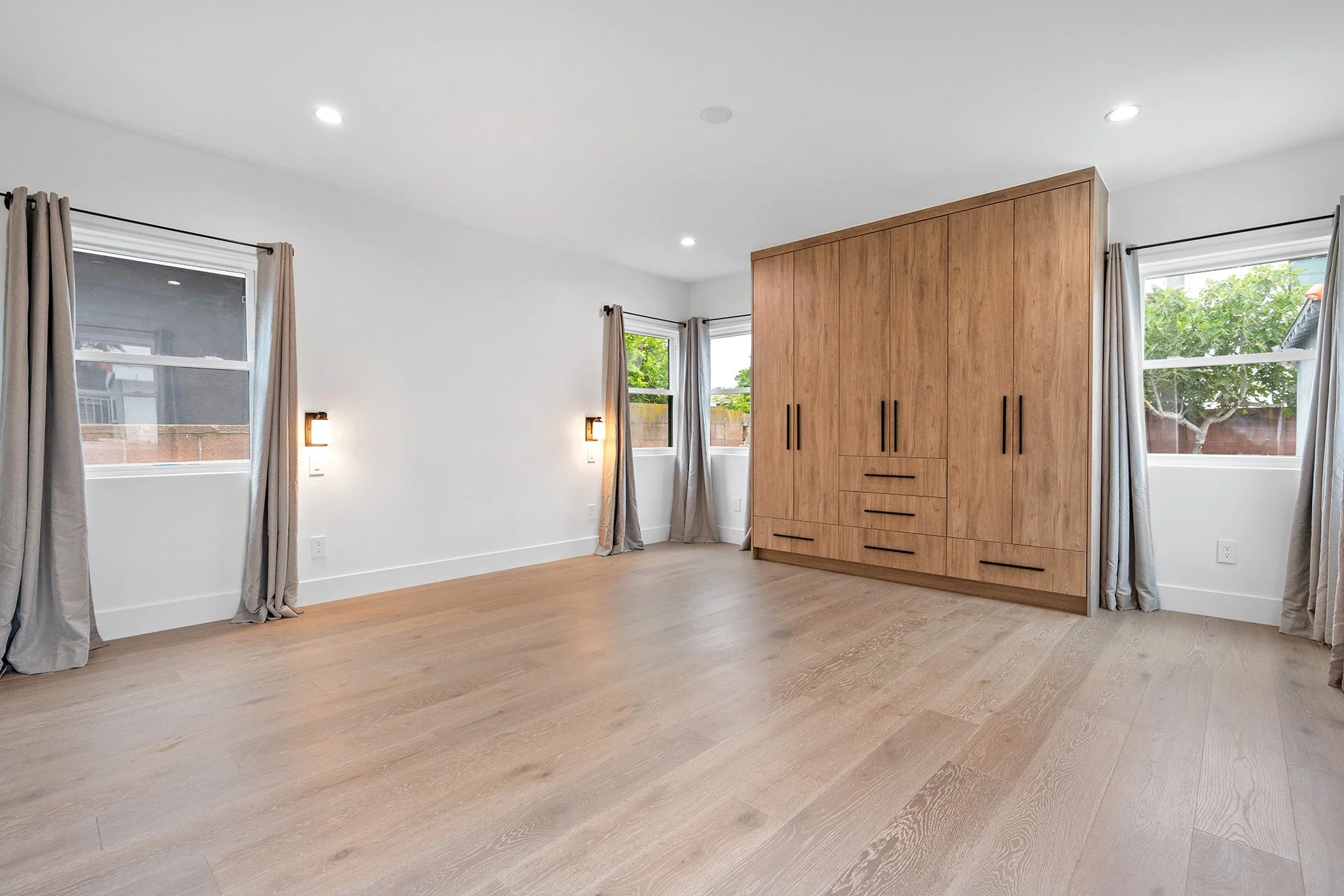 Point View St _ Axle Homes 22 Web.jpg