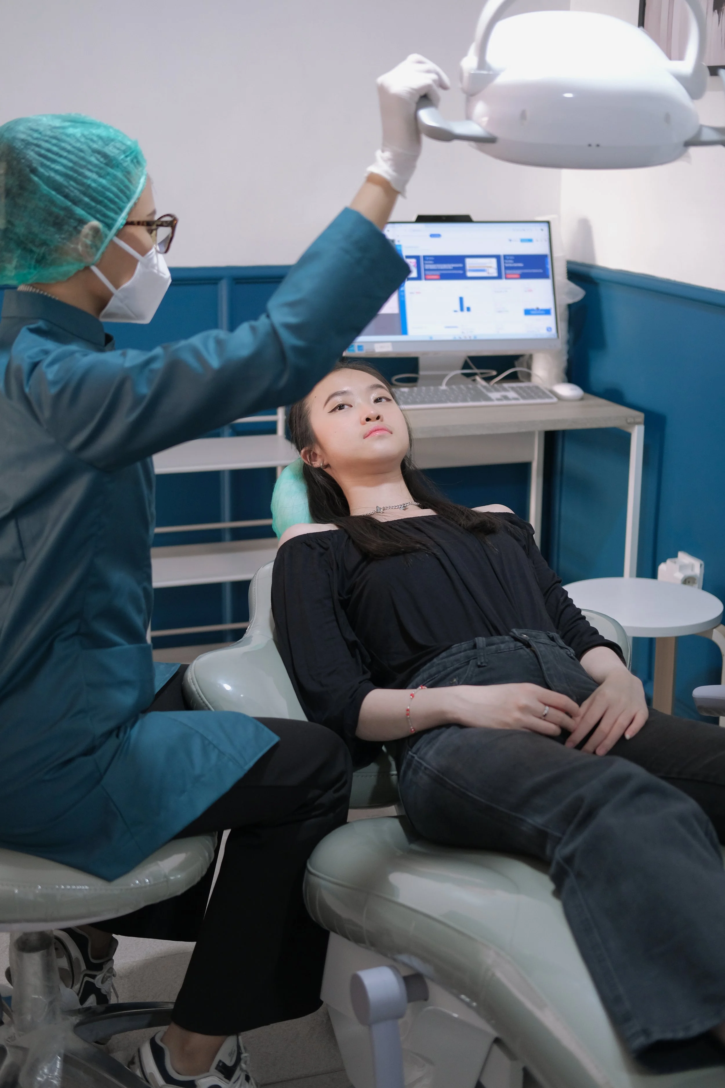 Sebelum ke Dokter Gigi, Kenali Jenis dan Harga Tambal Gigi di Klinik Sidoarjo