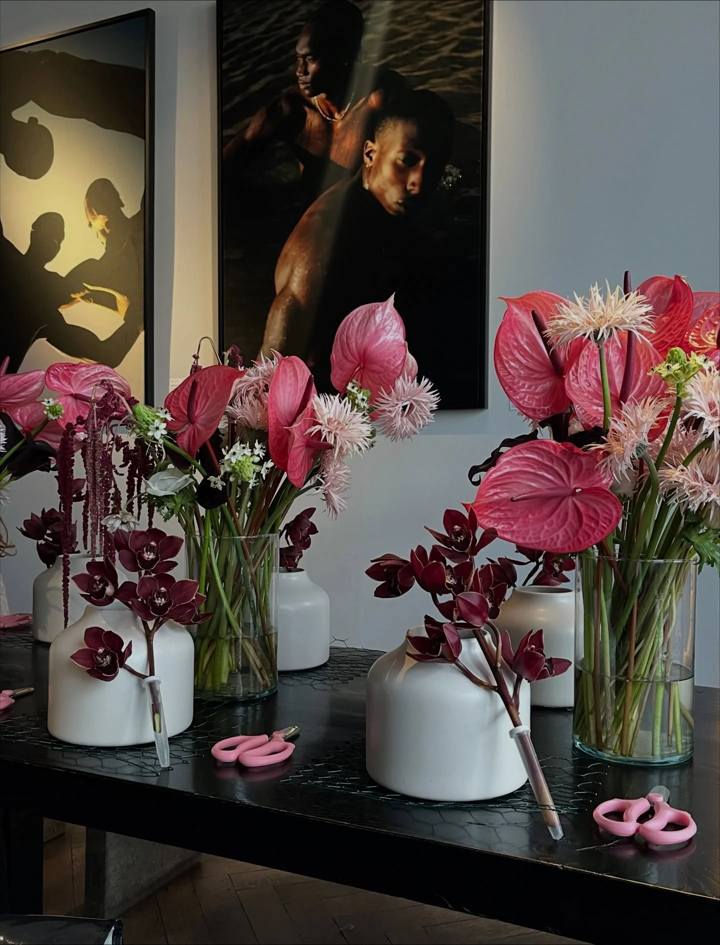 workshop II

anthurium. cymbidium orchid. gerbera. anemone. amaranthus. callas. ornis. 🌸

location: @ersteliebebar 
snacks &amp; cake: @carogoellner